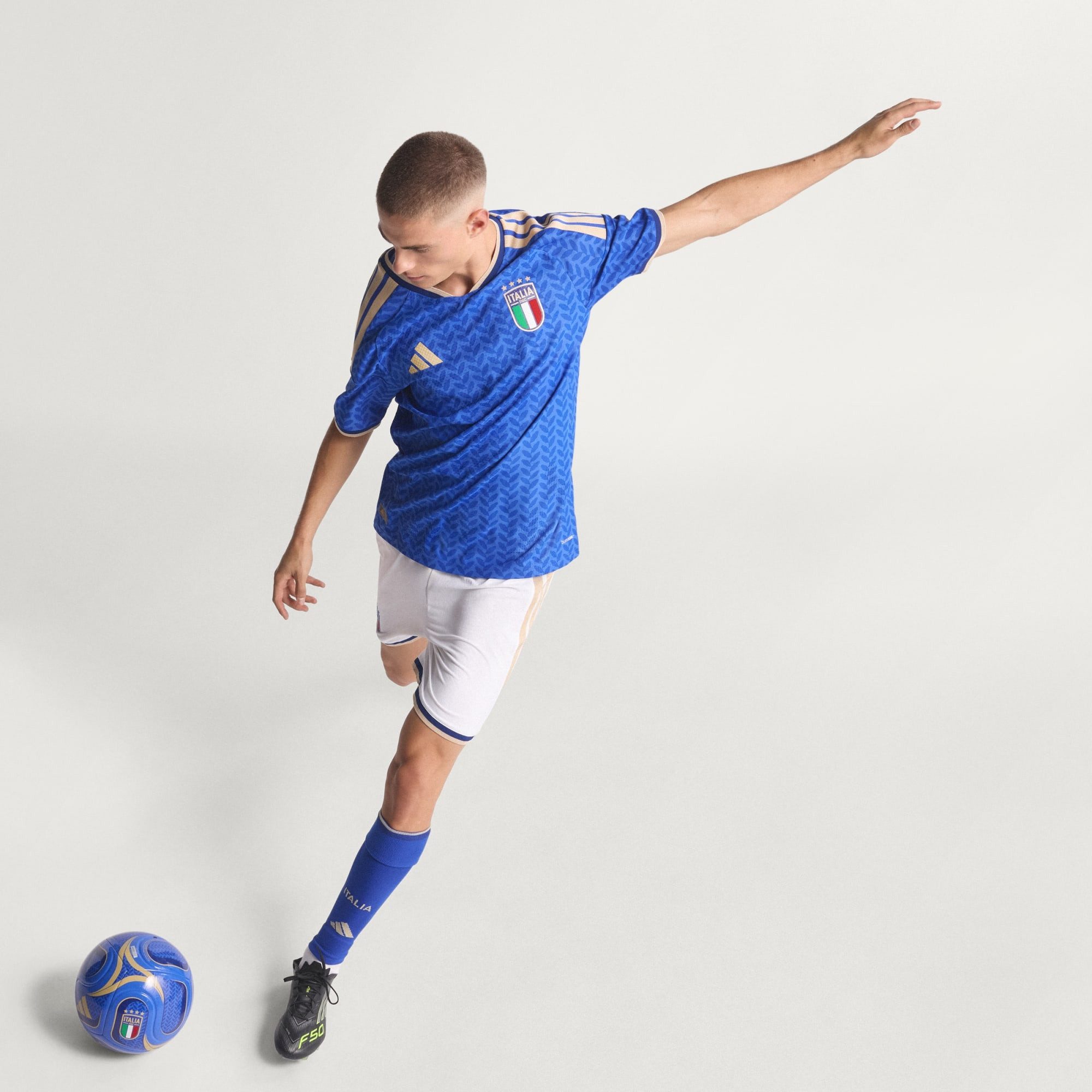 adidas Performance Fußballtrikot ITALIEN 26 AUTHENTIC HEIMTRIKOT (1-tlg)