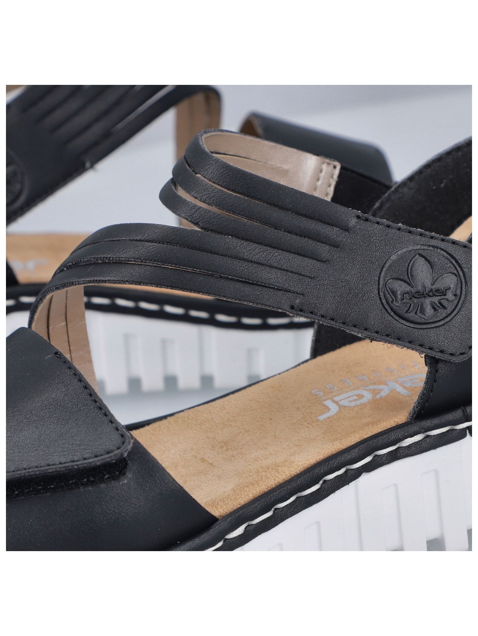 Rieker Rieker Sandalen Lederimitat Keilsandalette