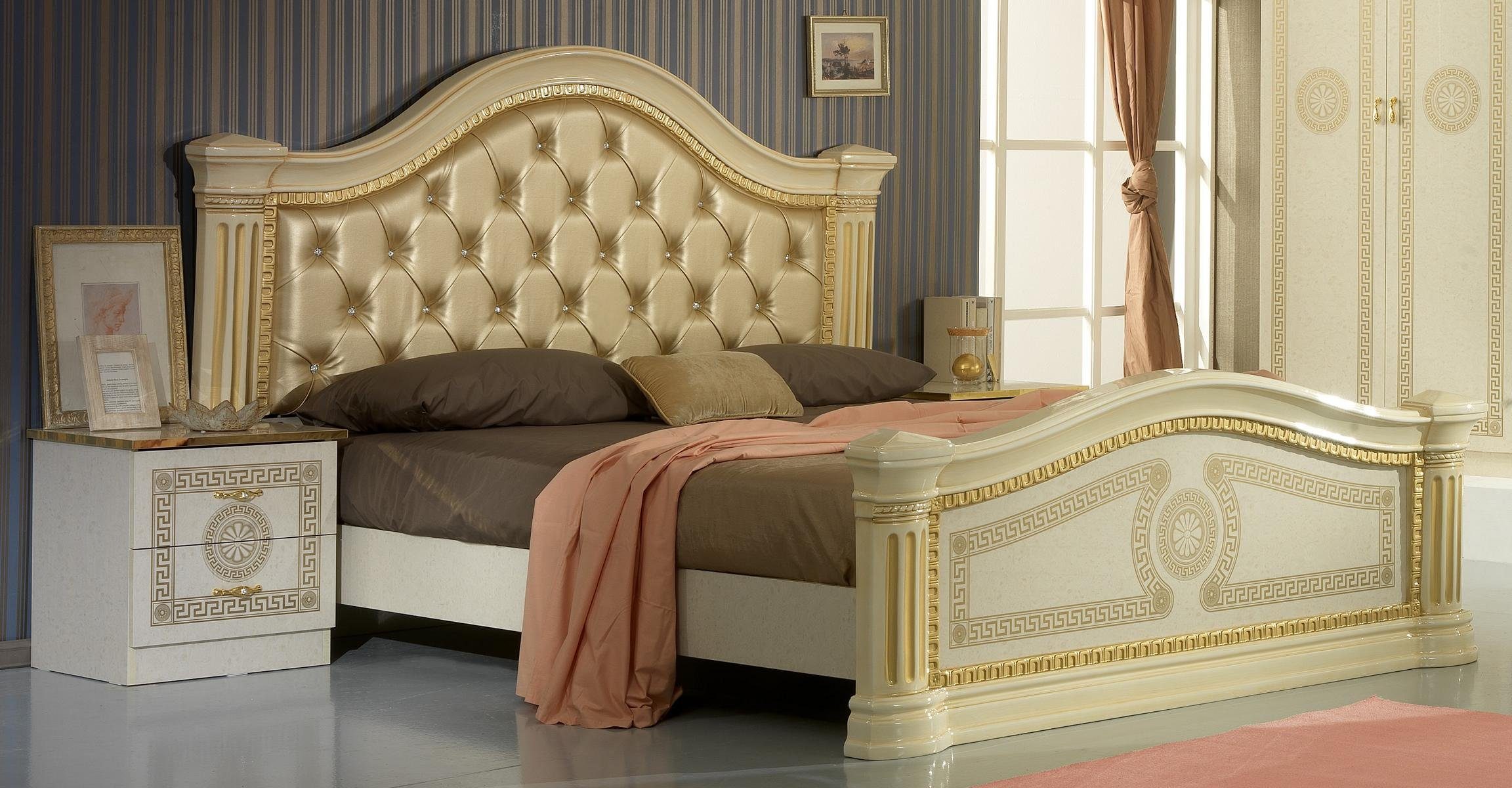Schlafzimmer Luxus Luxus Schlafzimmer-Set 3tlg. 2x Klassischer Bett JVmoebel Betten Nachttisch