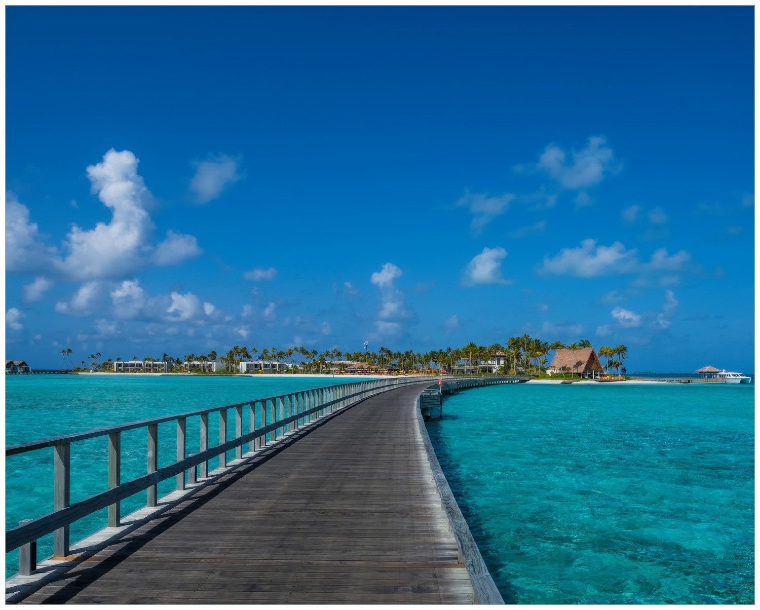 Wallario Poster, Türkisfarbene Lagune, in verschiedenen Ausführungen