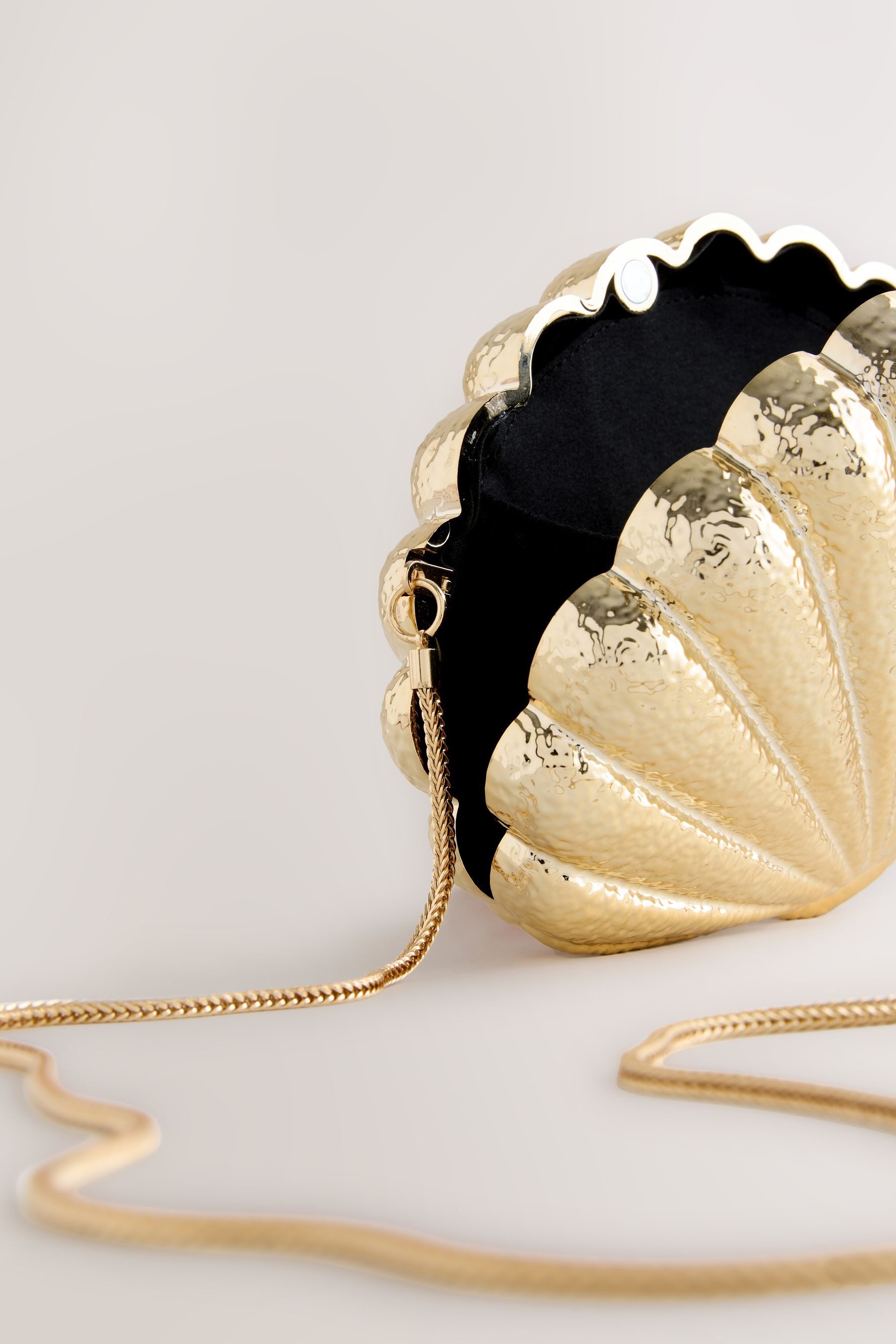 Next Clutch Muschelförmige Clutch-Tasche (1-tlg)