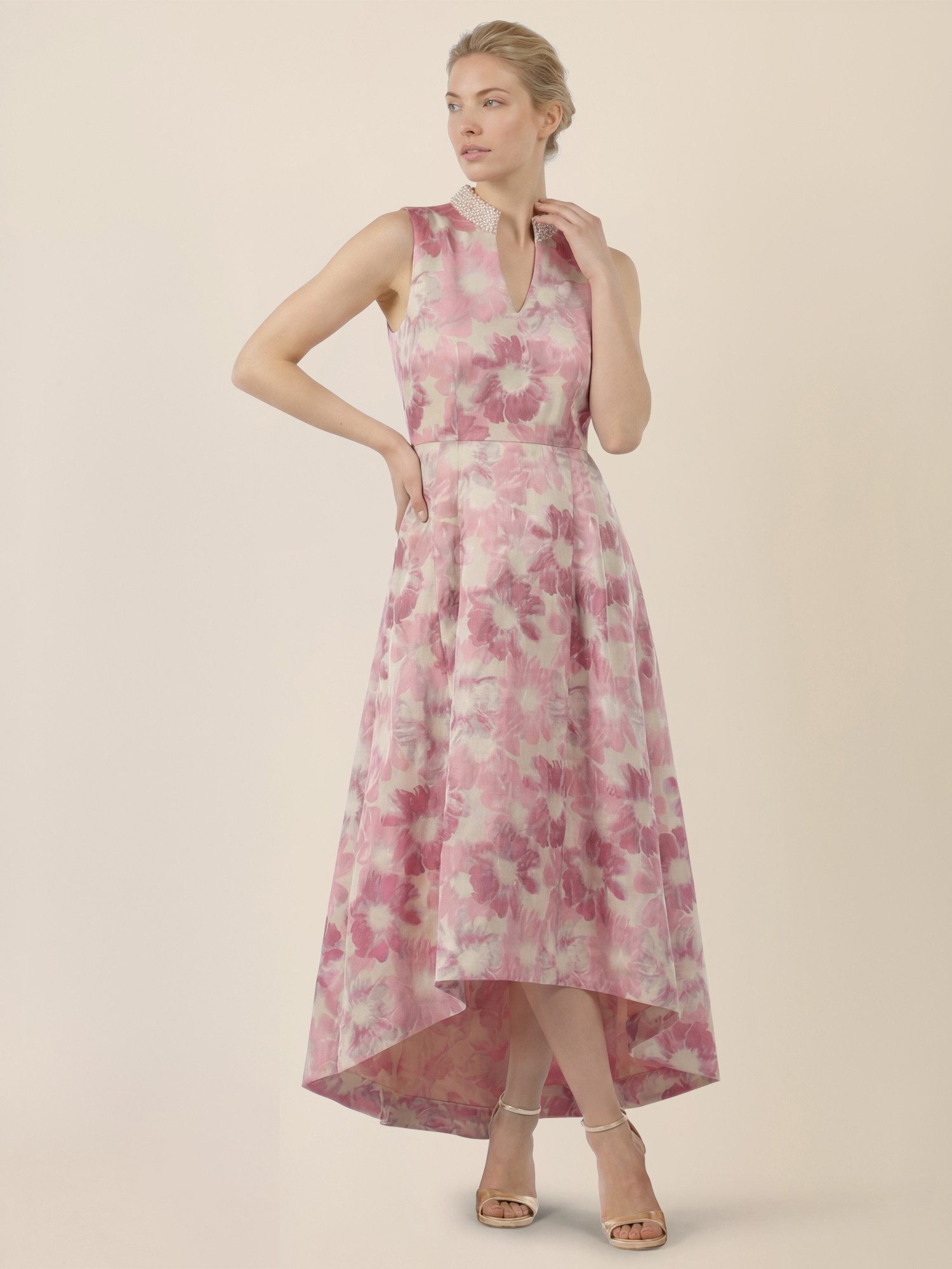 Apart Cocktailkleid mit Perlenkragen und Blütenjacquard günstig online kaufen