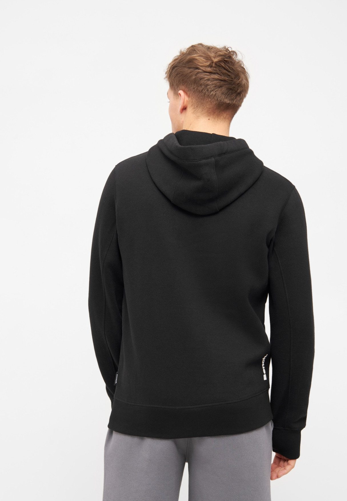 Bench. Sweatshirt Bench Sweatshirt Skinner Spots