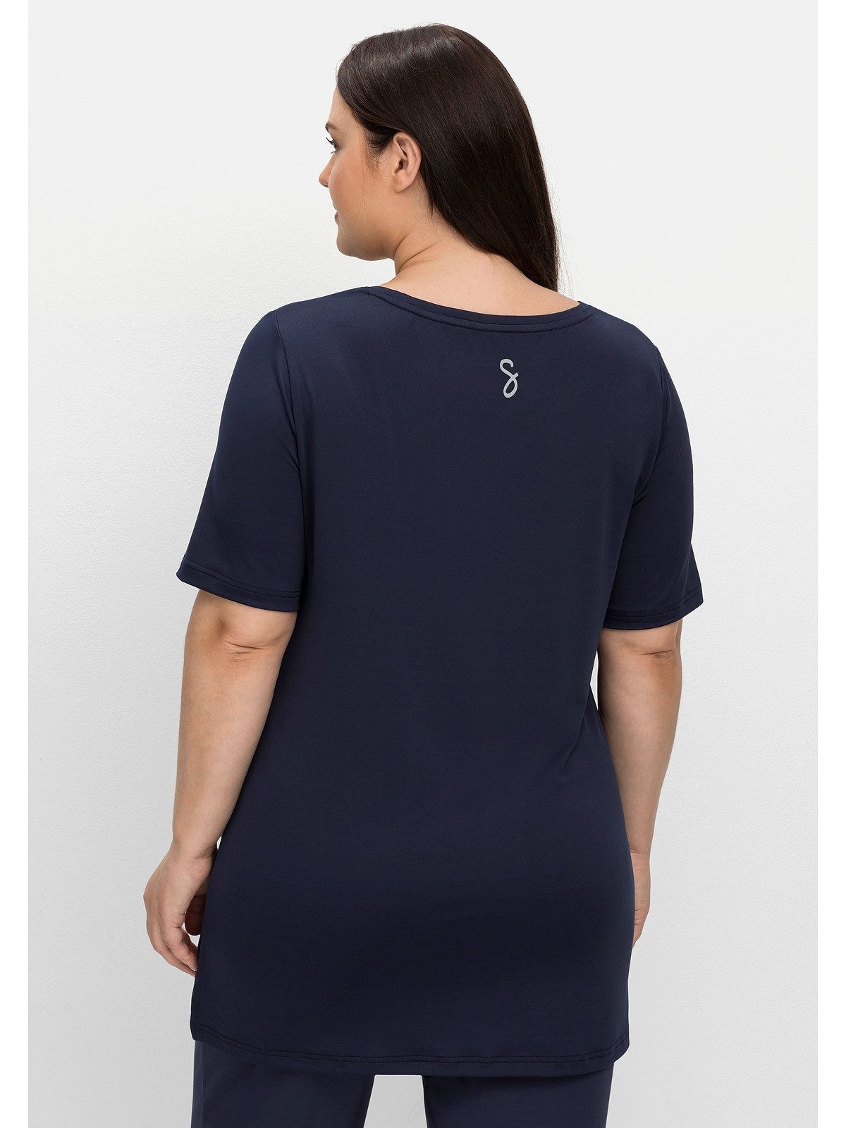 Sheego Longshirt Große Größen mit atmungsaktiver, schnelltrocknender Funktion