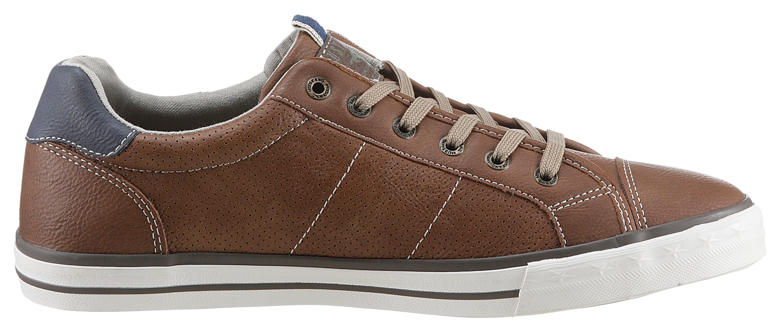 Mustang Shoes Sneaker mit kontrastreichen Details, Freizeitschuh, Halbschuh, Schnürschuh