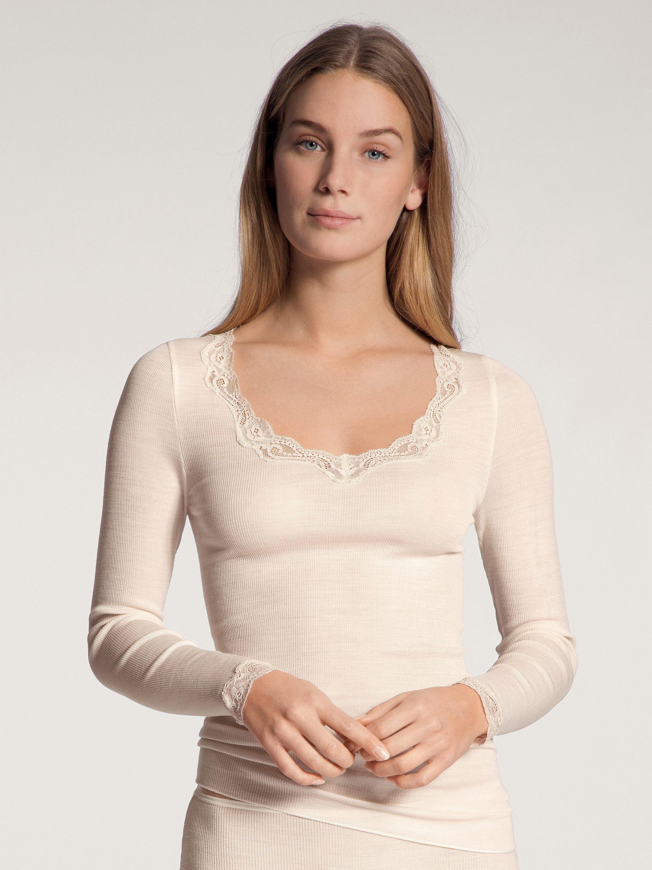 CALIDA Unterziehshirt Richesse Lace Damen (1-St) günstig online kaufen