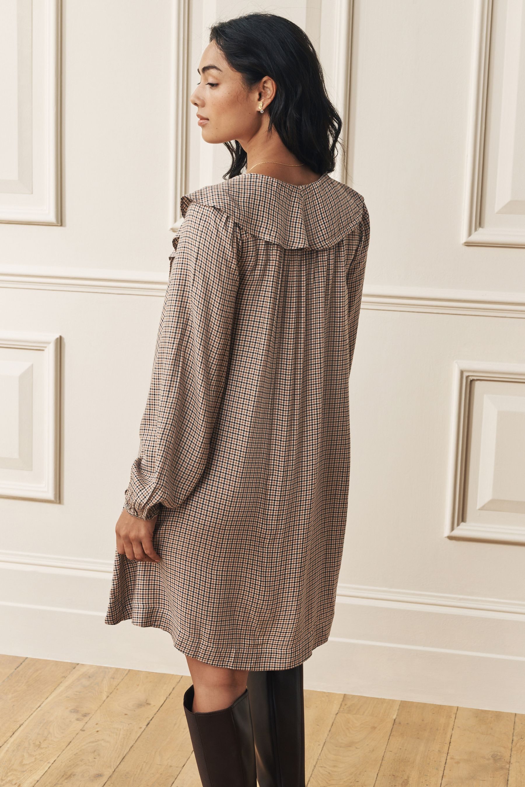LAURA ASHLEY Minikleid Laura Ashley kariertes Minikleid mit Rüschenfront (1 günstig online kaufen