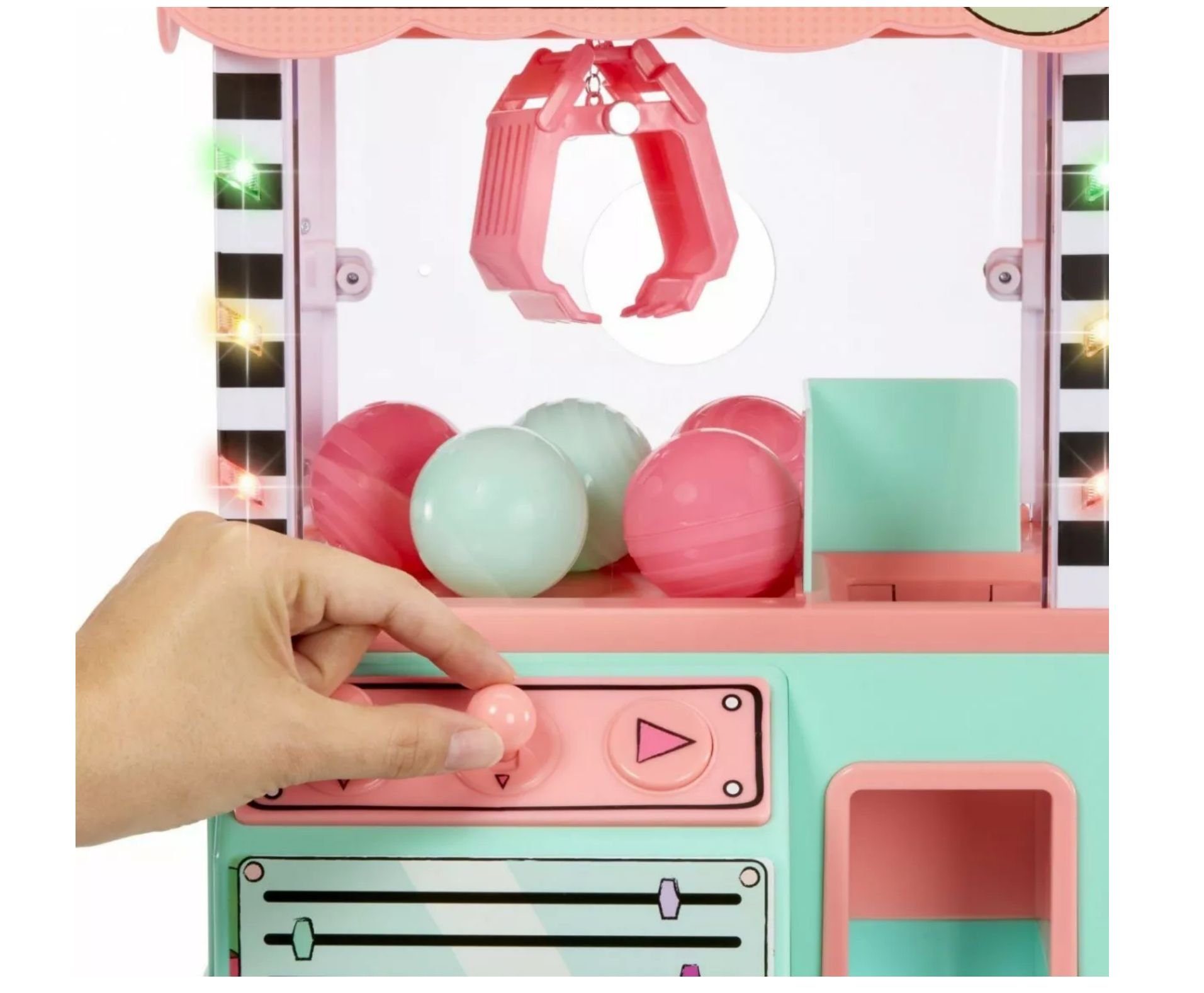 L.O.L. SURPRISE! Puppen Accessoires-Set L.O.L. Surprise O.M.G. Minis Claw Machine, (5-tlg., 583974EUC), Licht- und Soundeffekte., 5 Bälle im Inneren