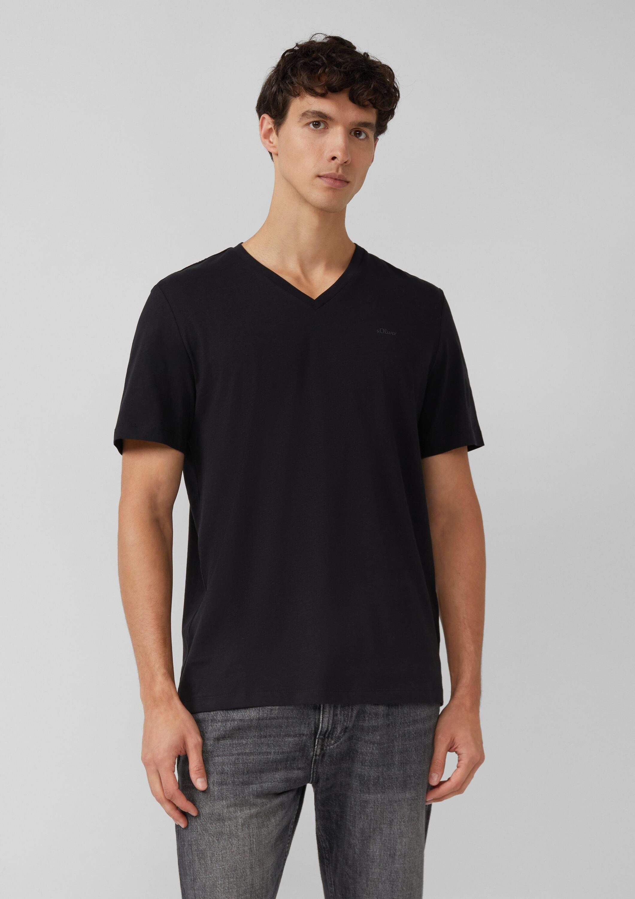 s.Oliver Kurzarmshirt T-Shirt Baumwoll-T-Shirt mit V-Ausschnitt und Logopri günstig online kaufen