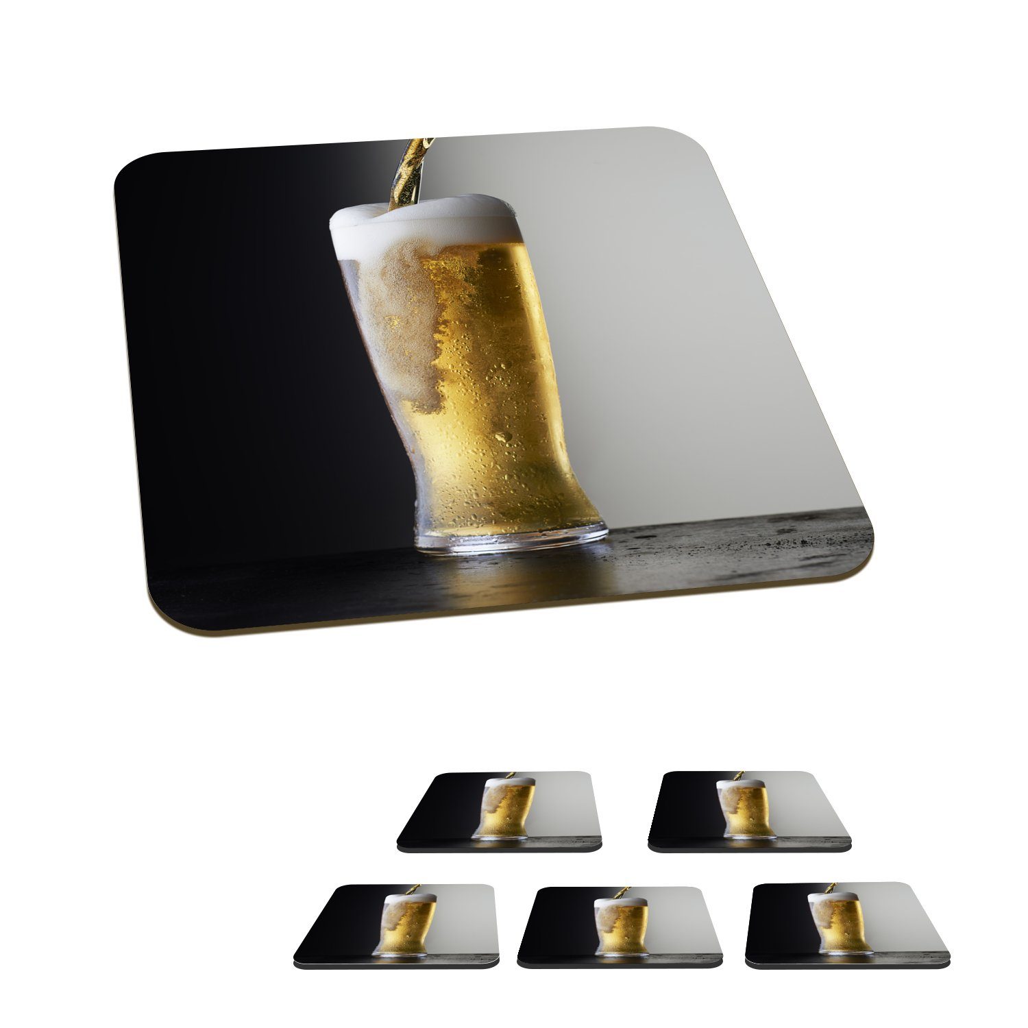 MuchoWow Glasuntersetzer Leckeres Bier auf schwarzem Hintergrund, Zubehör für Gläser, 6-tlg., Glasuntersetzer, Tischuntersetzer, Korkuntersetzer, Untersetzer, Tasse