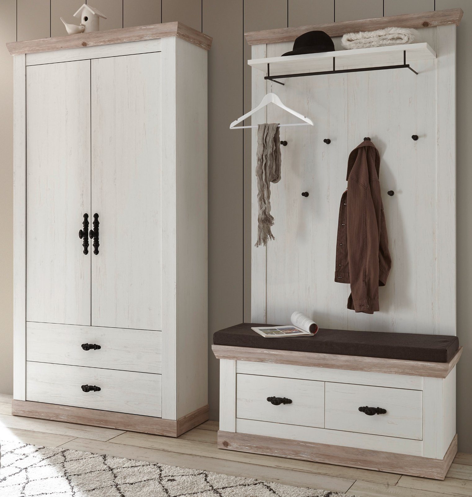 Furn.Design Garderoben-Set Rovola, (Flurgarderobe in Pinie Weiß Landhaus, 3-teilig, 224 x 201 cm), Griffe "Antik" und variable Inneneinteilung