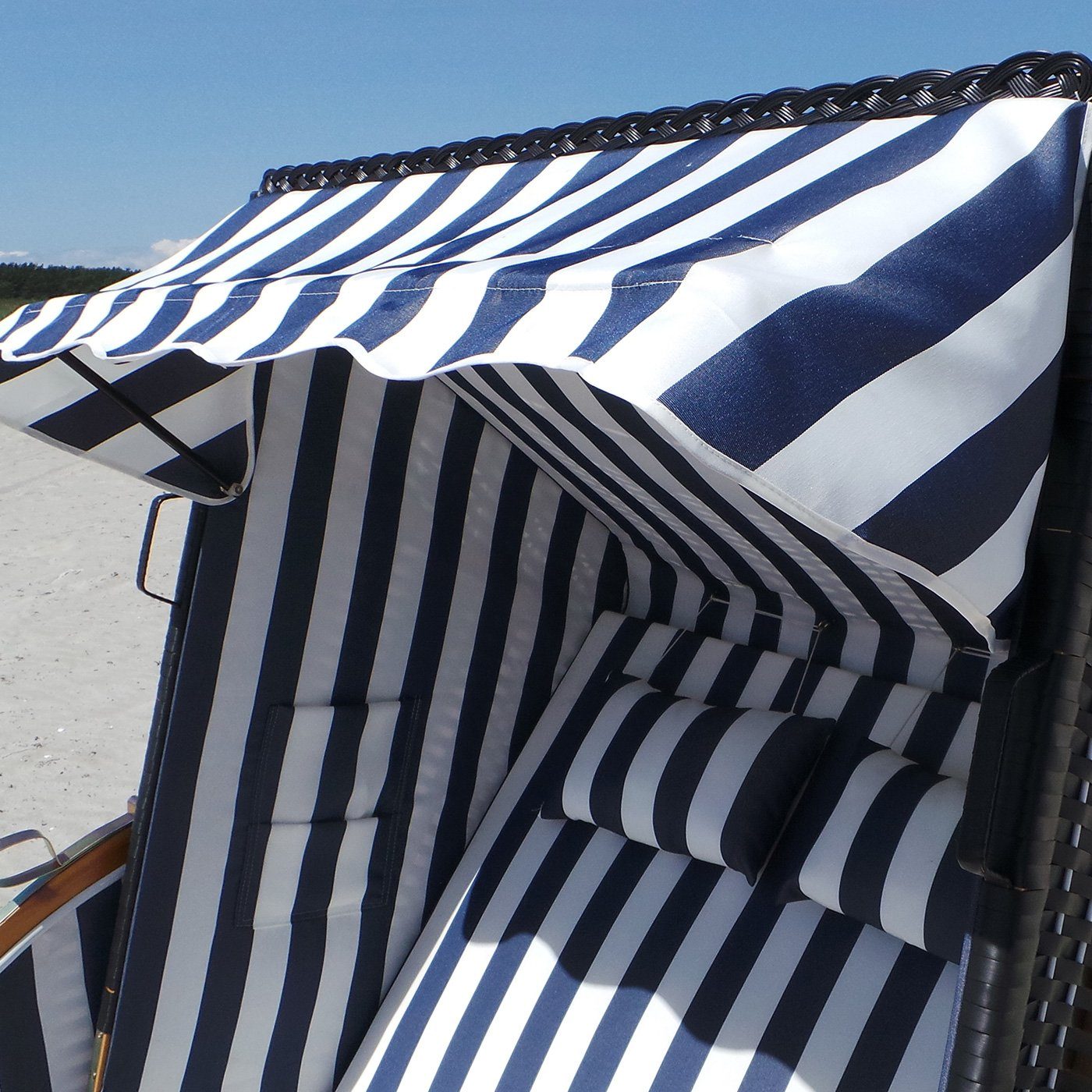 Swing&Harmonie Strandkorb XXL inkl. Abdeckcover Luxus mit 4 Kissen, Klapptische, Zeitungsfächer, Volllieger, Ostsee-Modell, mit LED Beleuchtung und Solarmodul – Bild 3 von 5