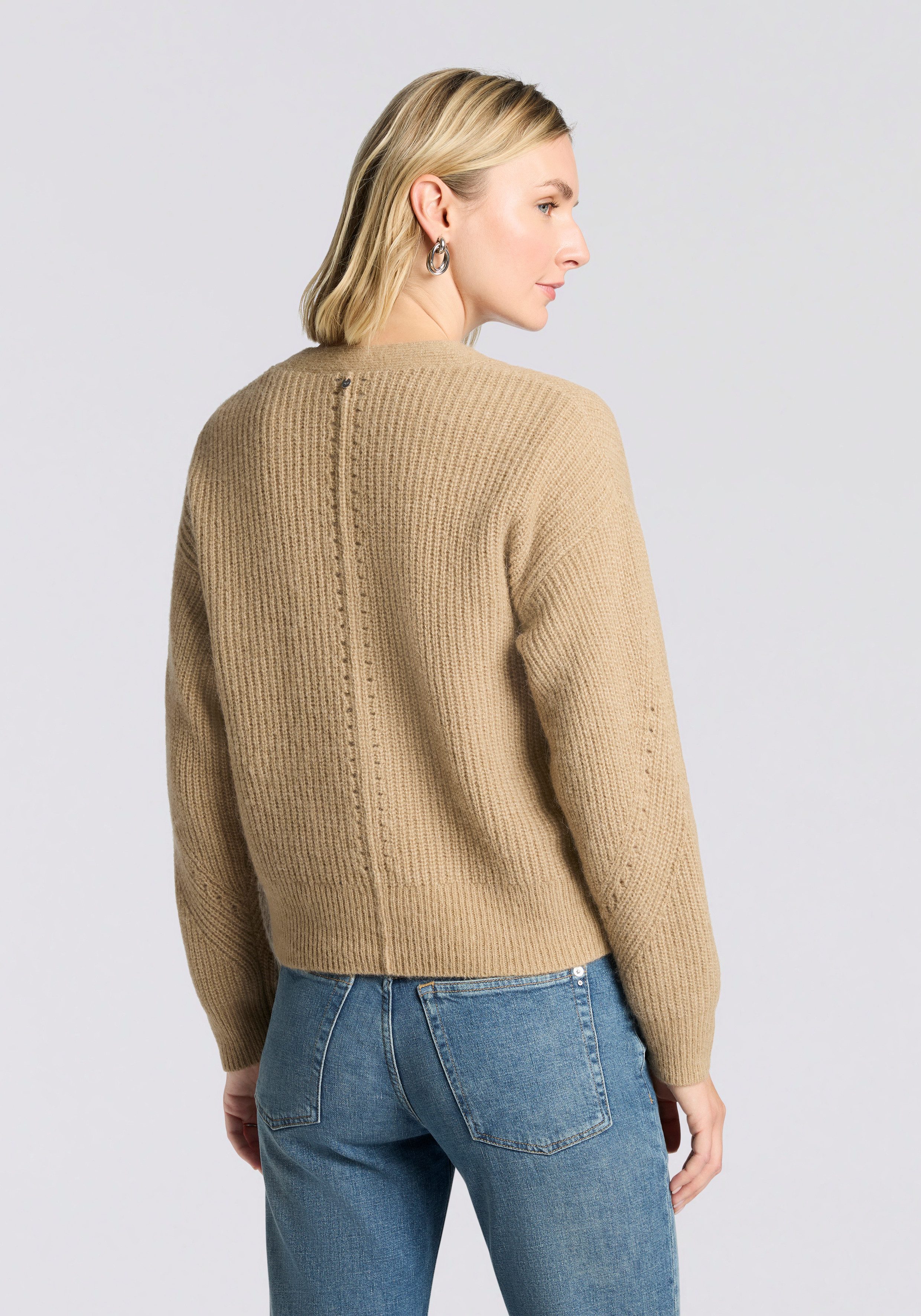BOSS ORANGE Cardigan Fortellini Premium Damenmode mit Ajourstrickmuster