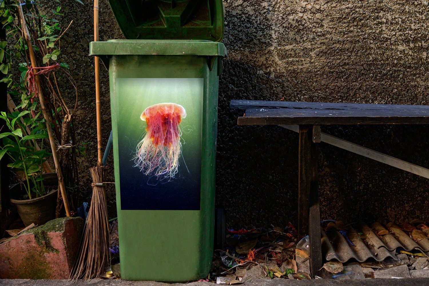 MuchoWow Wandsticker Mülltonne, (1 Rot - Qualle St), - Container, Abfalbehälter Sticker, Mülleimer-aufkleber, Wasser