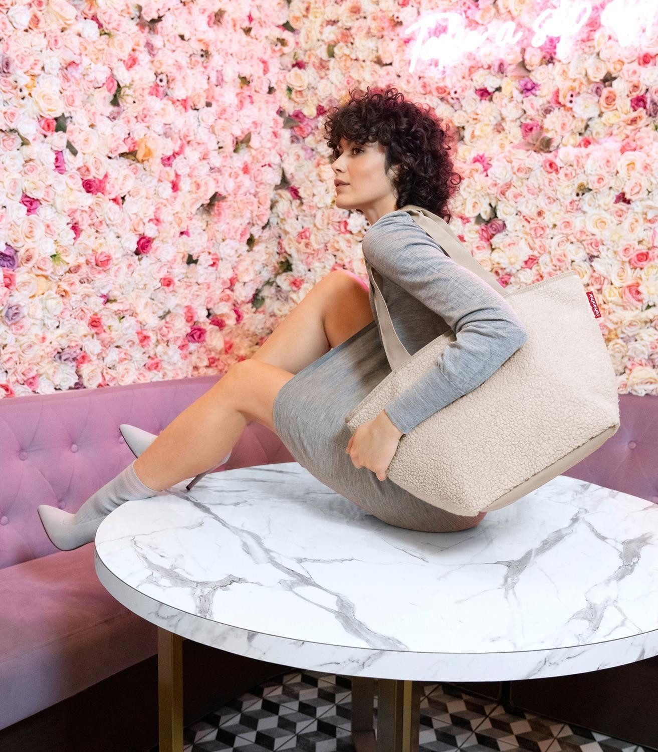 REISENTHEL® Tragetasche SHOPPER M, 15 Liter, Sandgrau, Polyester, (1-tlg), Wasserabweisend