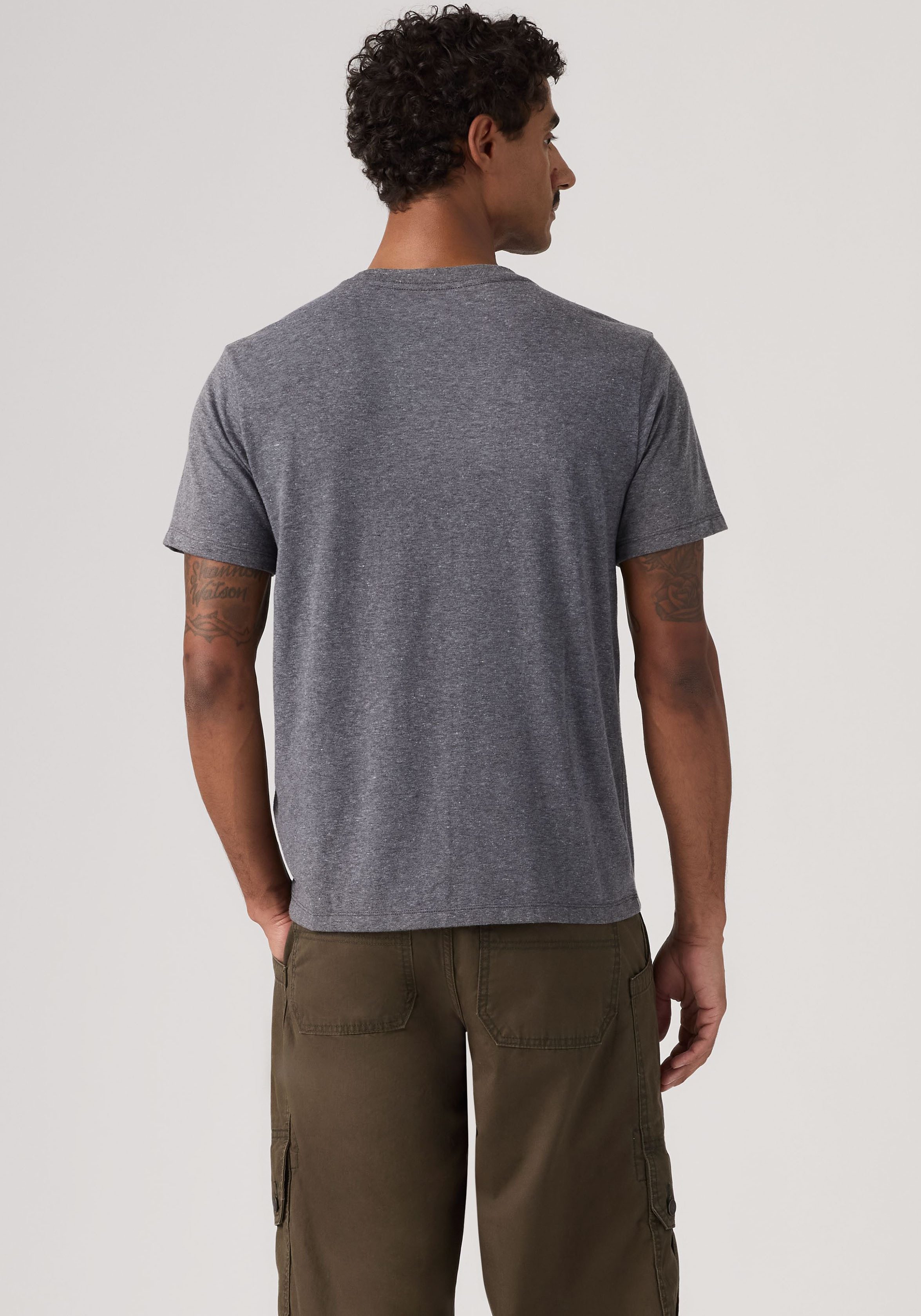 Levi's® T-Shirt Batwing Logo Tee mit Logo-Front-Print – Bild 3 von 5