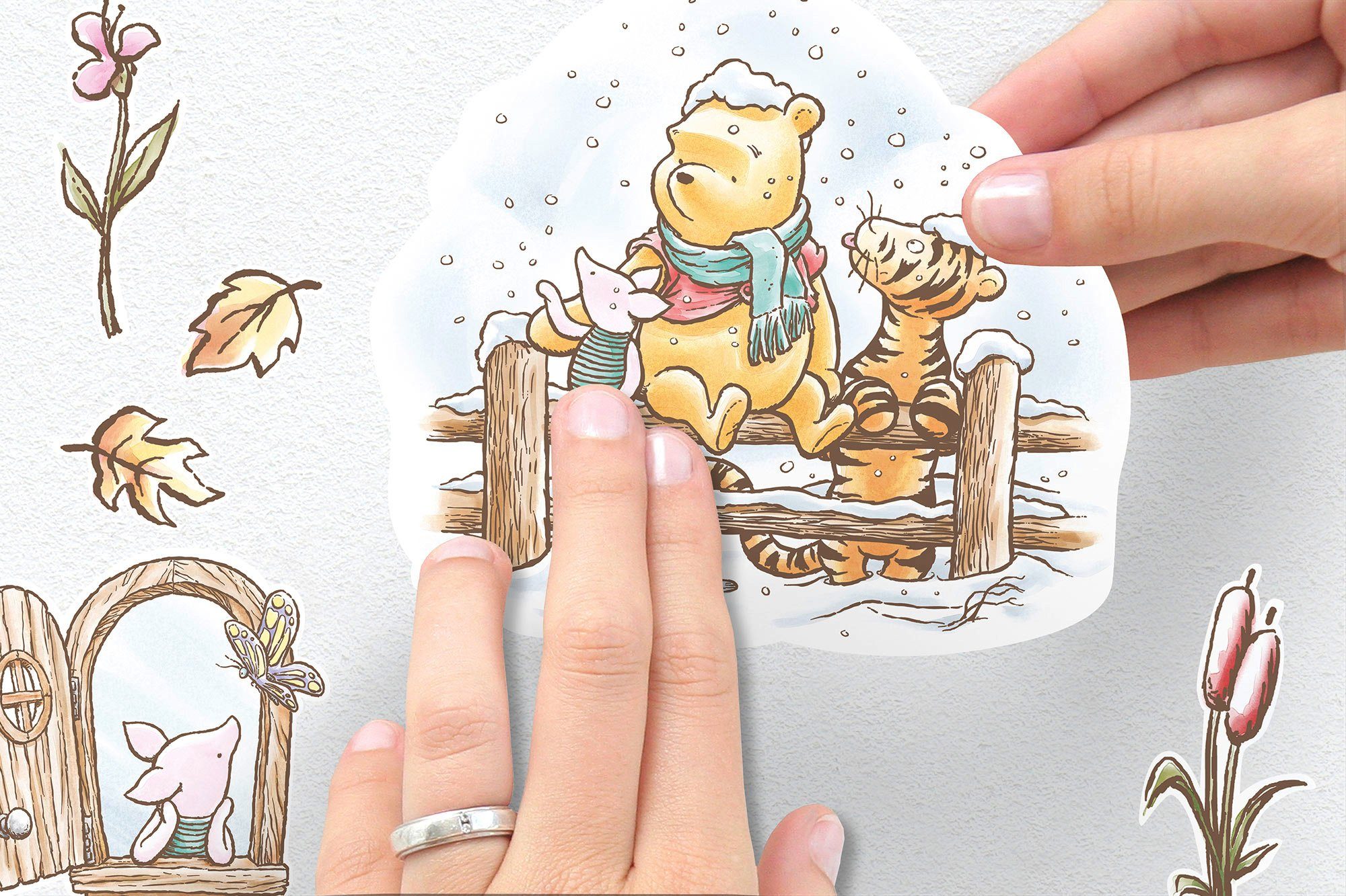 Komar Wandtattoo Winnie the Pooh Adventures - Größe 50 x 70 cm (61 St), selbstklebend, Wandsticker, Kinderzimmer