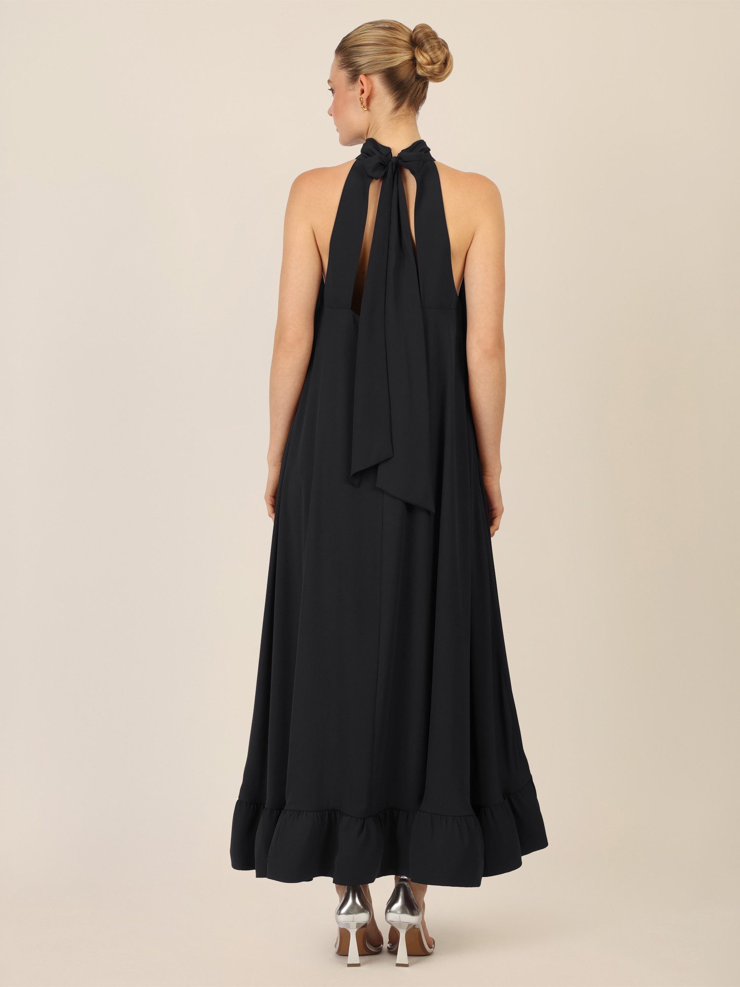 Apart Chiffonkleid mit Volantsaum