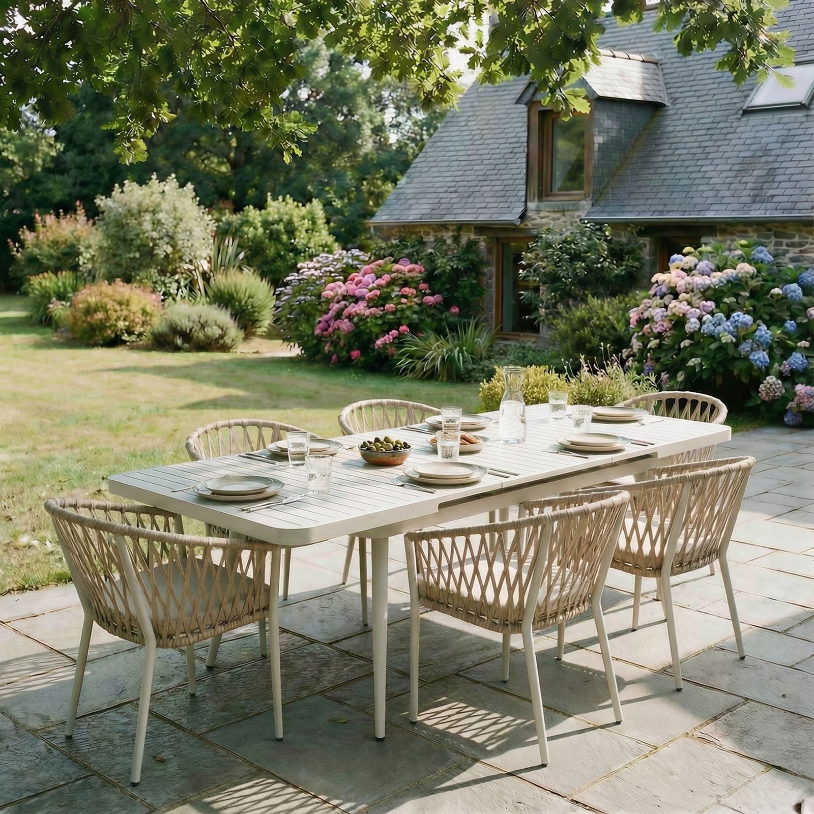 IDIMEX Garten-Essgruppe SUNNY, Gartenmöbel Set mit 6 Stühlen & ausziehbarem Tisch weiß/beige