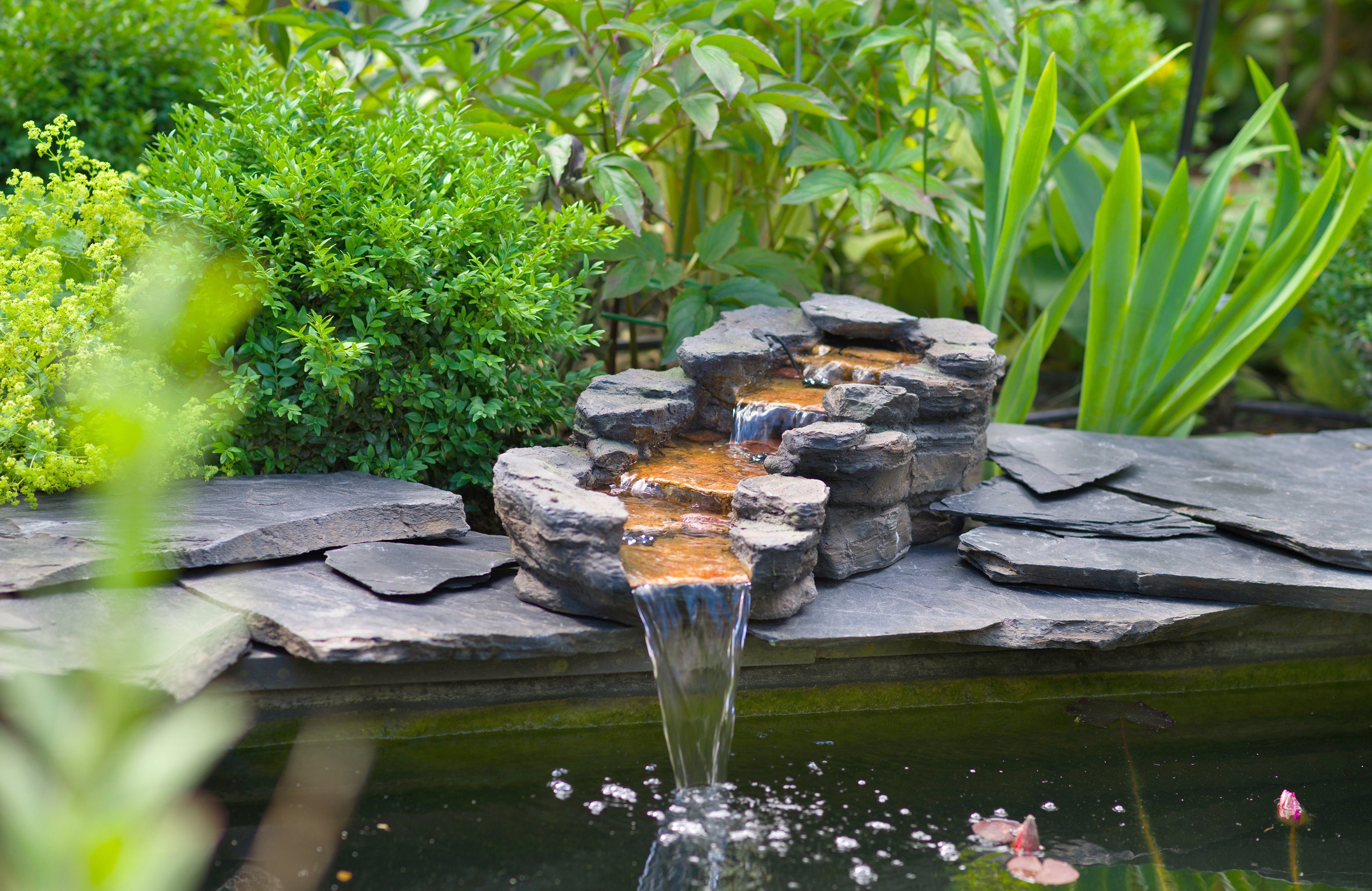 Bambus-Wasserspiel Wasserlauf Höhe  31 cm Wasserfall Garten Deko Brunnen Outdoor 