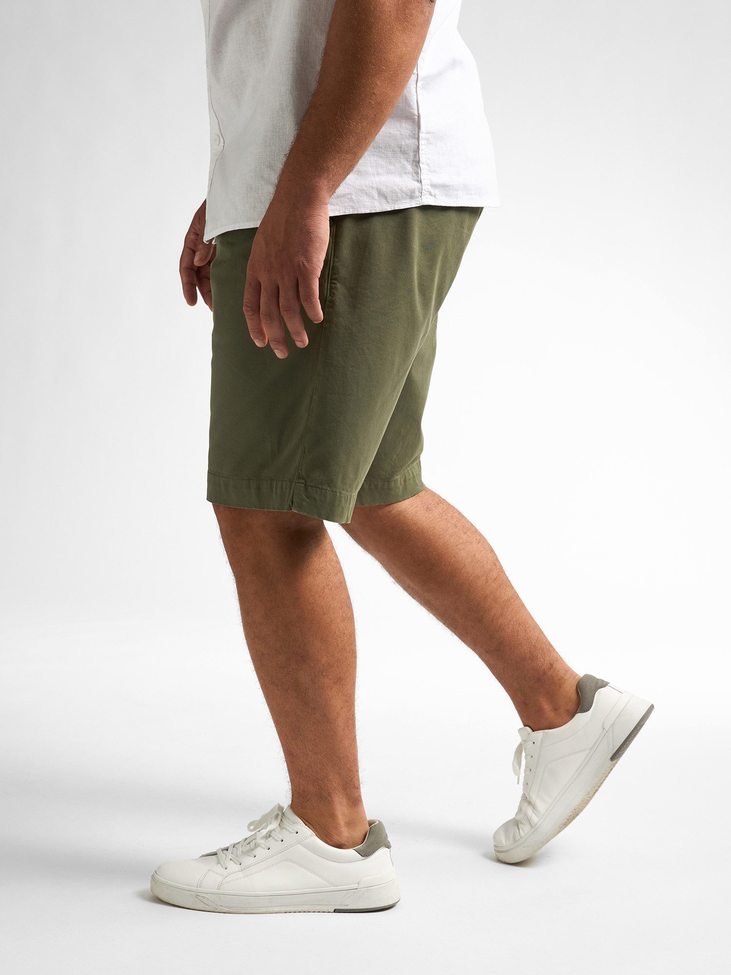 Petrol Industries Chinoshorts Sommerhose mit Gürtel