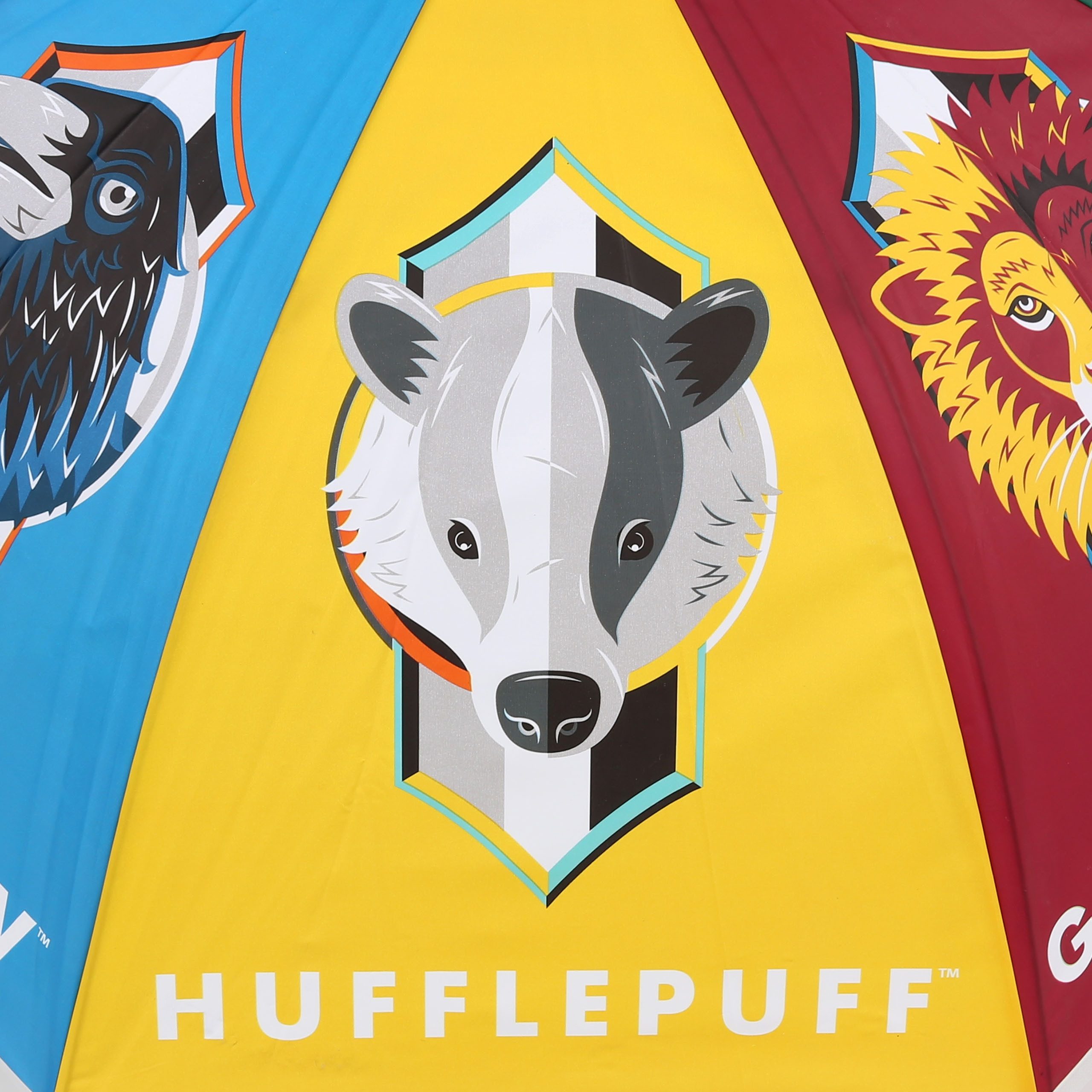 Sarcia.eu Taschenregenschirm Harry Potter Hogwarts Kinderregenschirm bunt, automatisch faltbar