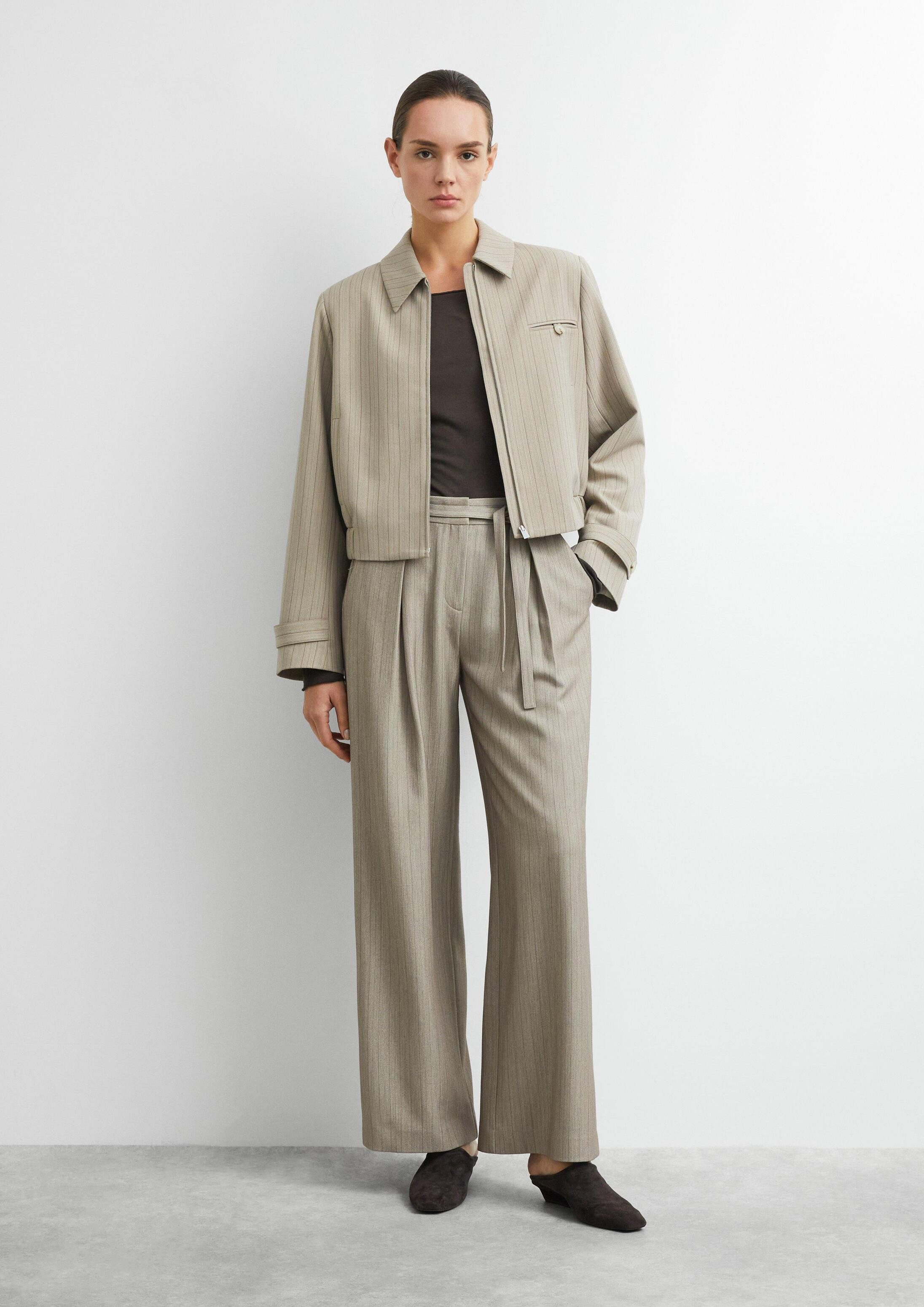 comma Chinos Hose Wide-Leg-Hose mit Faltendetail und Gürtel