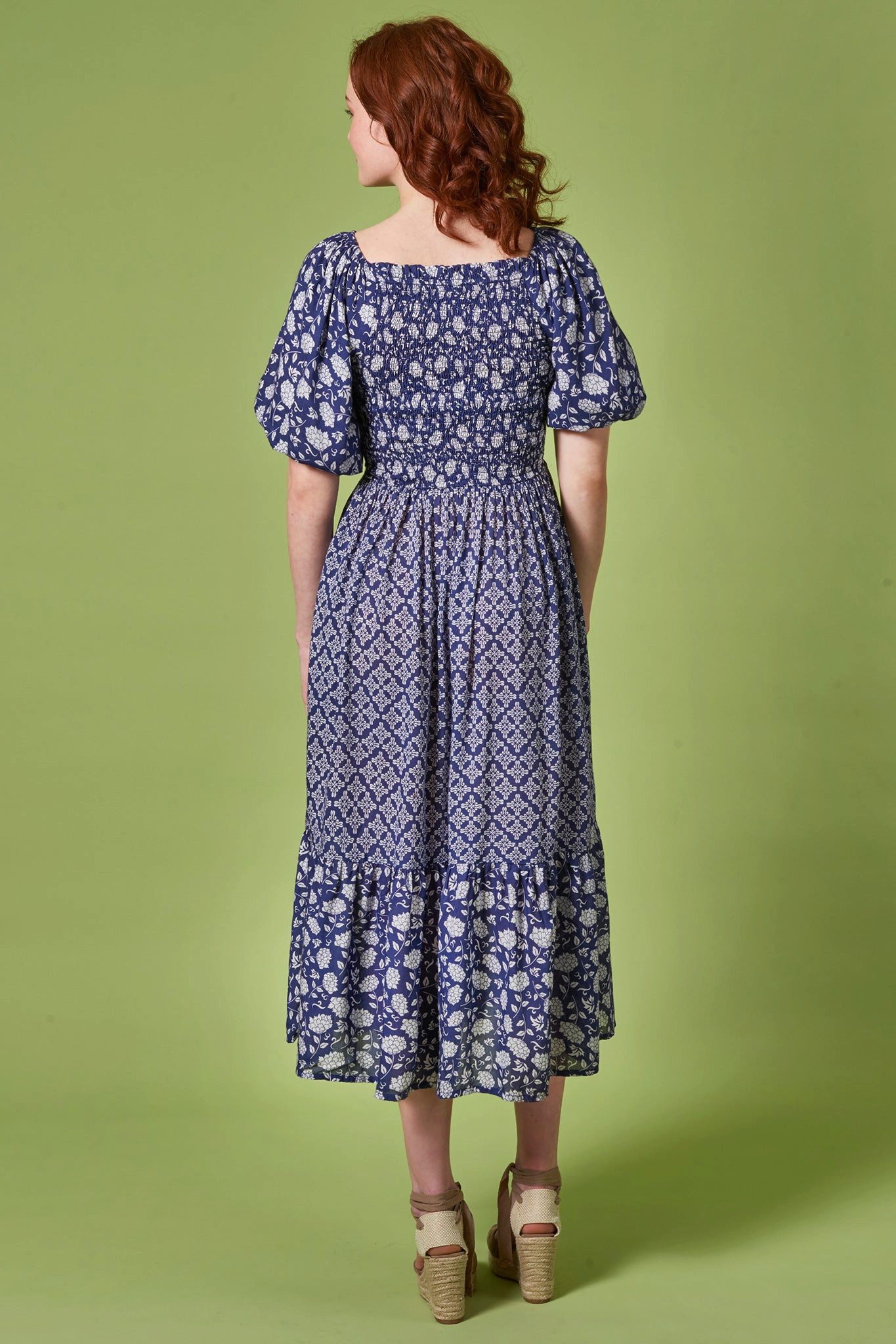 Himalaya Clothing Sommerkleid Kleid Damen mit floralem Patchwork und Pufferärmeln aus Viskose Feminines Sommerkleid - Schmeichelhaftes Midikleid