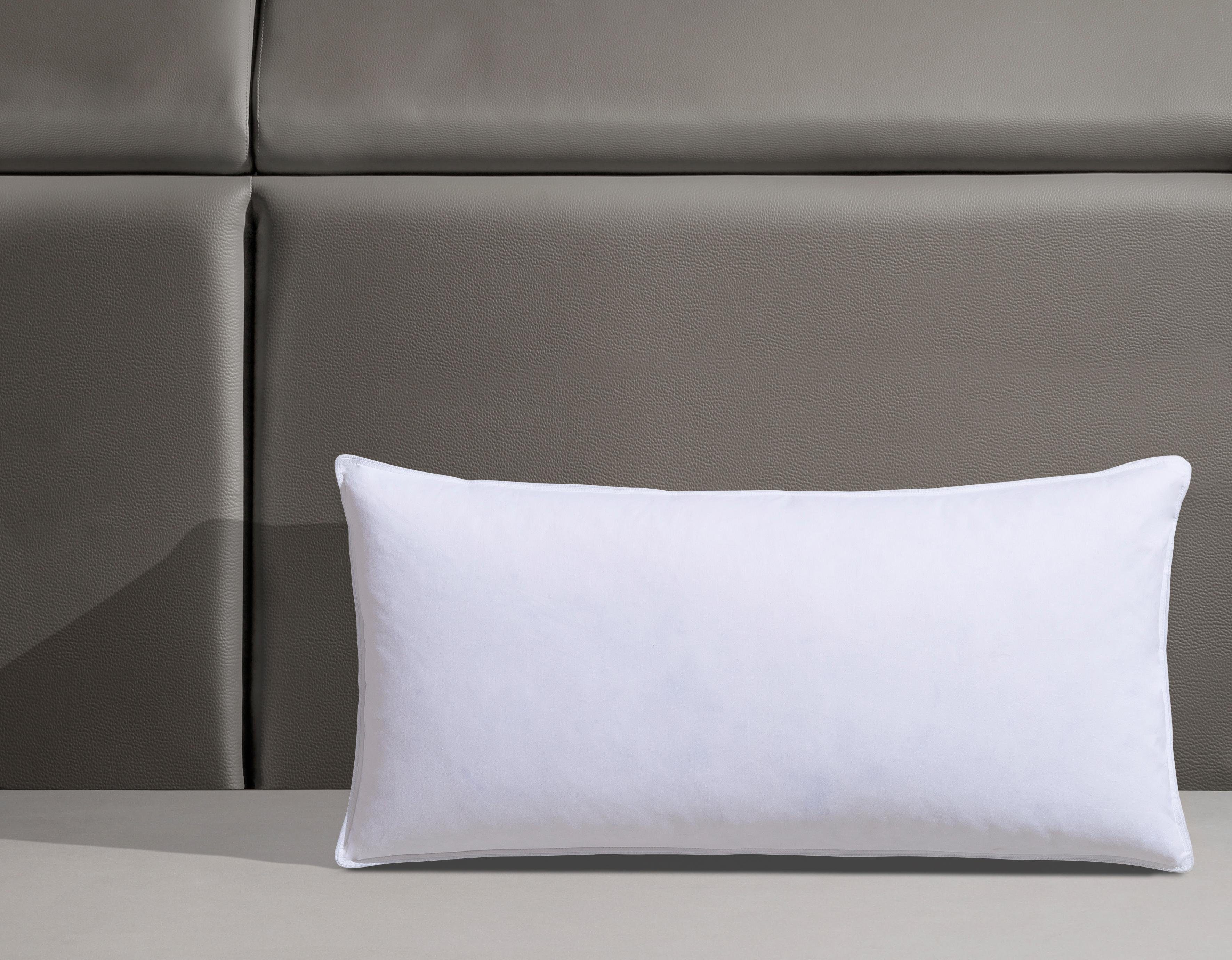 RIBECO Federkissen Kopfkissen Laram, allergikergeeignetes Kissen, in 40x80 oder 80x80 cm, Füllung: 90% Federn, 10% Daunen, Bezug: 100% Baumwolle, bietet optimale Stützkraft!