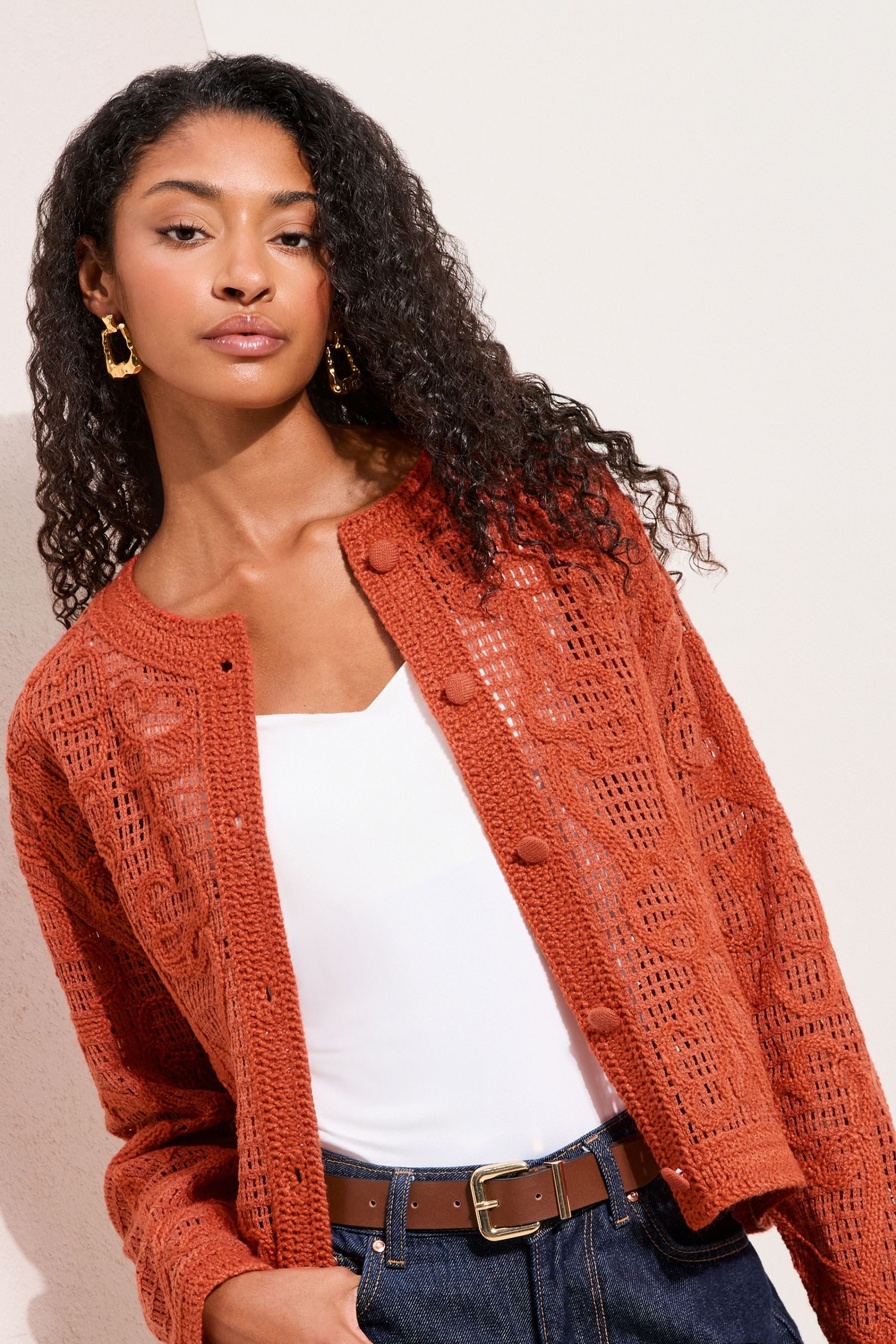 Friends Like These Strickjacke Friends Like These Strickjacke mit Häkeldetails (1-tlg)