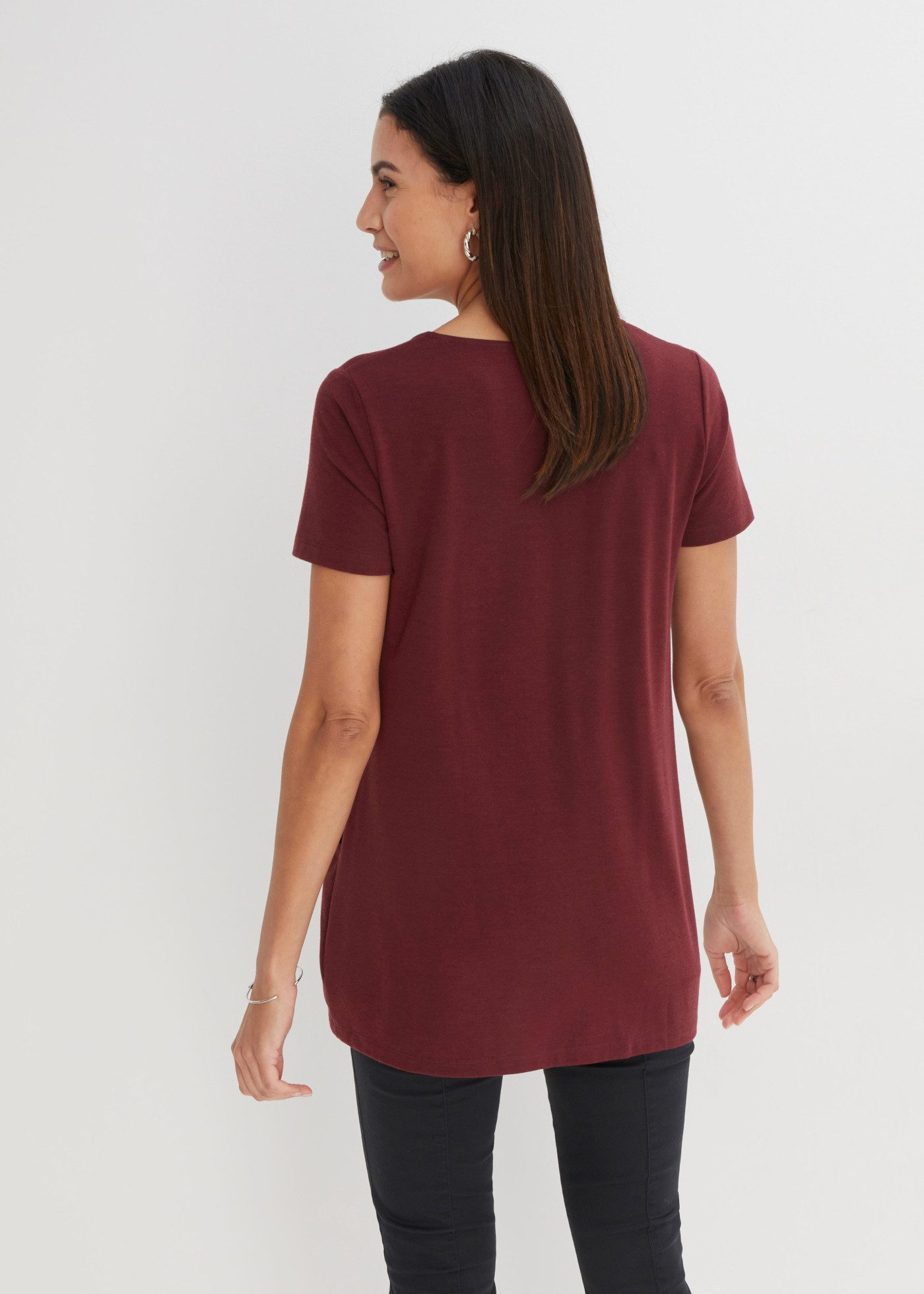 bonprix Longshirt figurumspielende Passform, Kurzarm, mit Eingriffstaschen