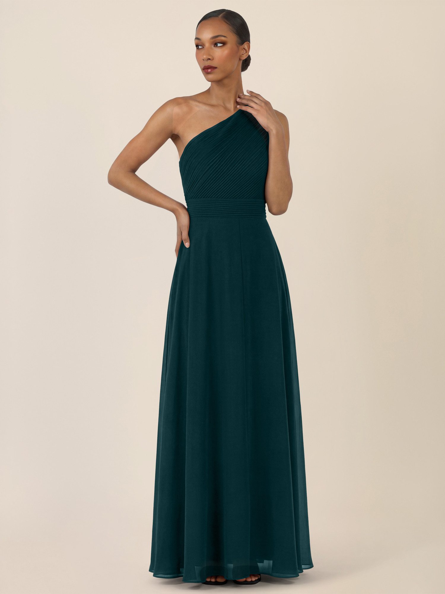 Apart Chiffonkleid mit One-Shoulder-Design