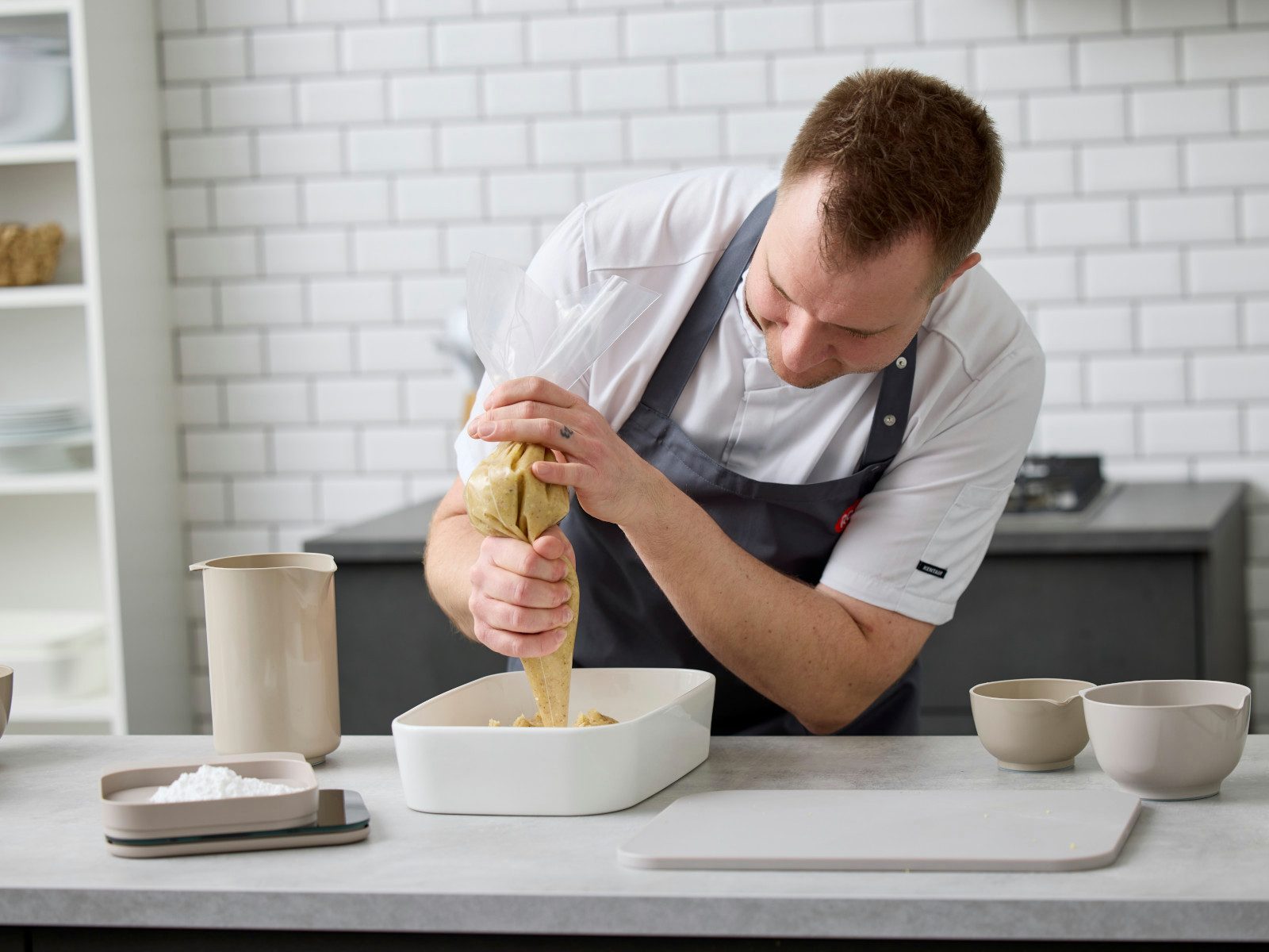 ROSTI Messbecher Rührbecher Classic humus 1,25l, Kunststoff