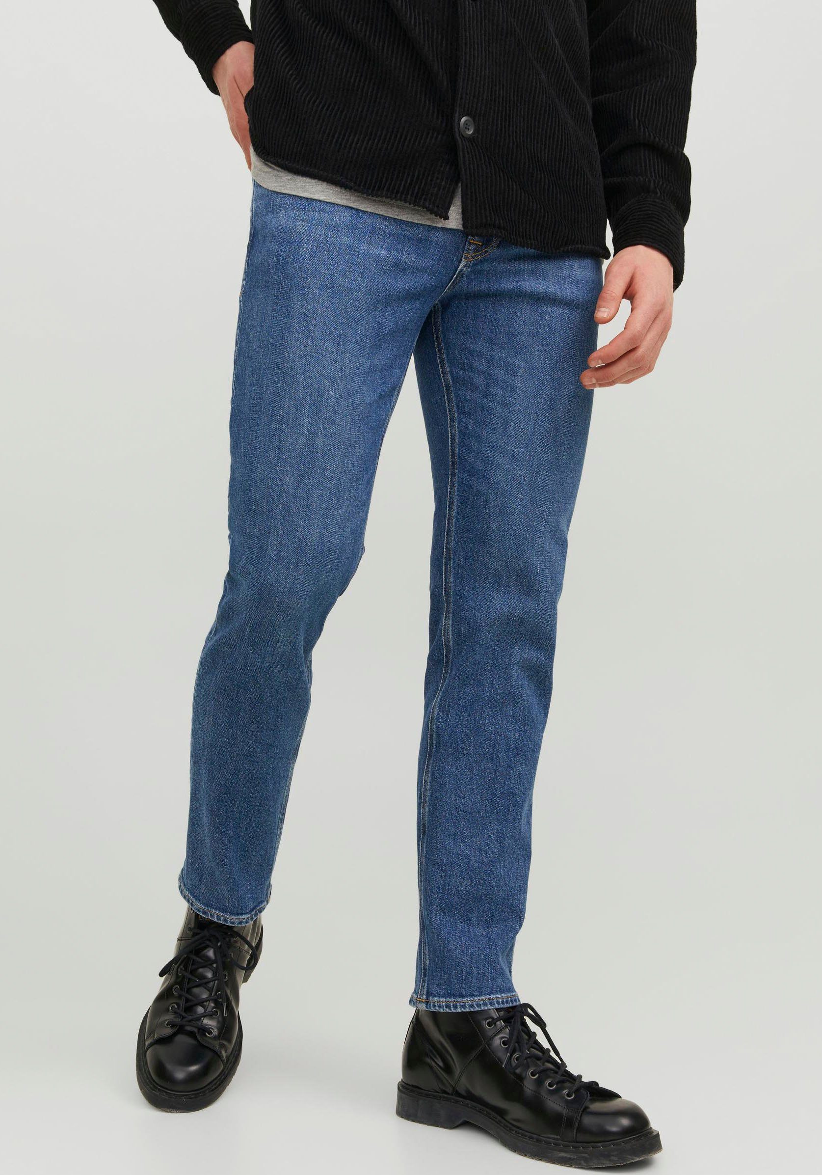 Jack & Jones Regular-fit-Jeans CLARK ORIGINAL, Der Stretchanteil sorgt für  eine tolle Passform