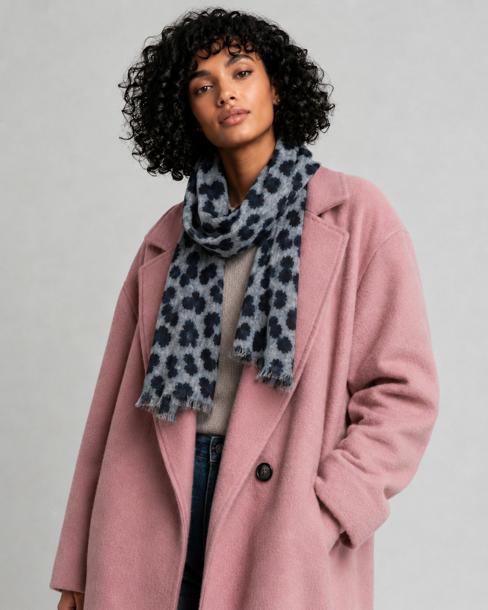 Ella Jonte Modeschal, leichter Leopardschal - Modisches Accessoire mit Animalprint - Viskose