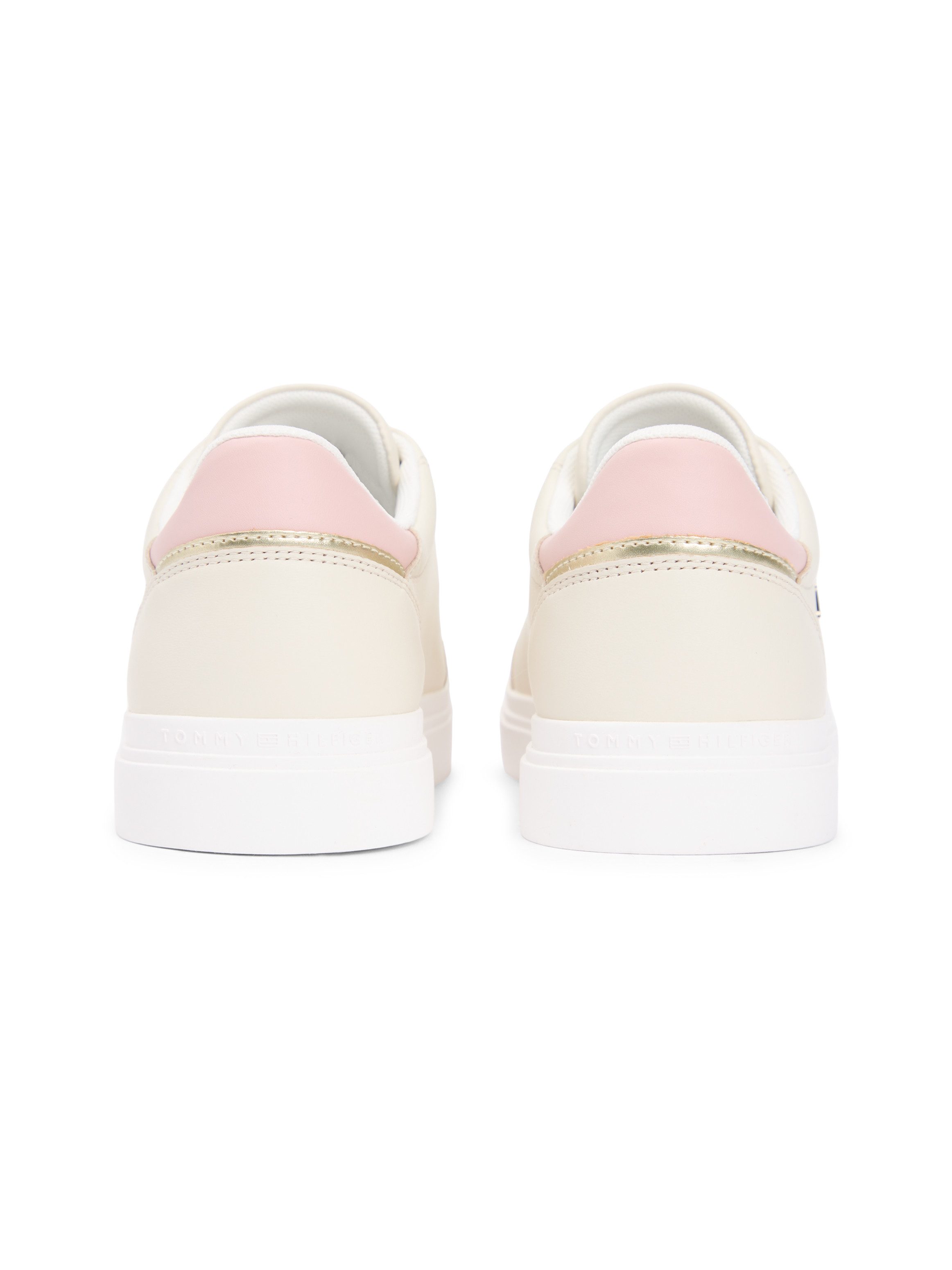 Tommy Hilfiger TH CHIC CUPSOLE Plateausneaker Freizeitschuh, Halbschuh, Schnürschuh mit goldfarbenem TH-Logo