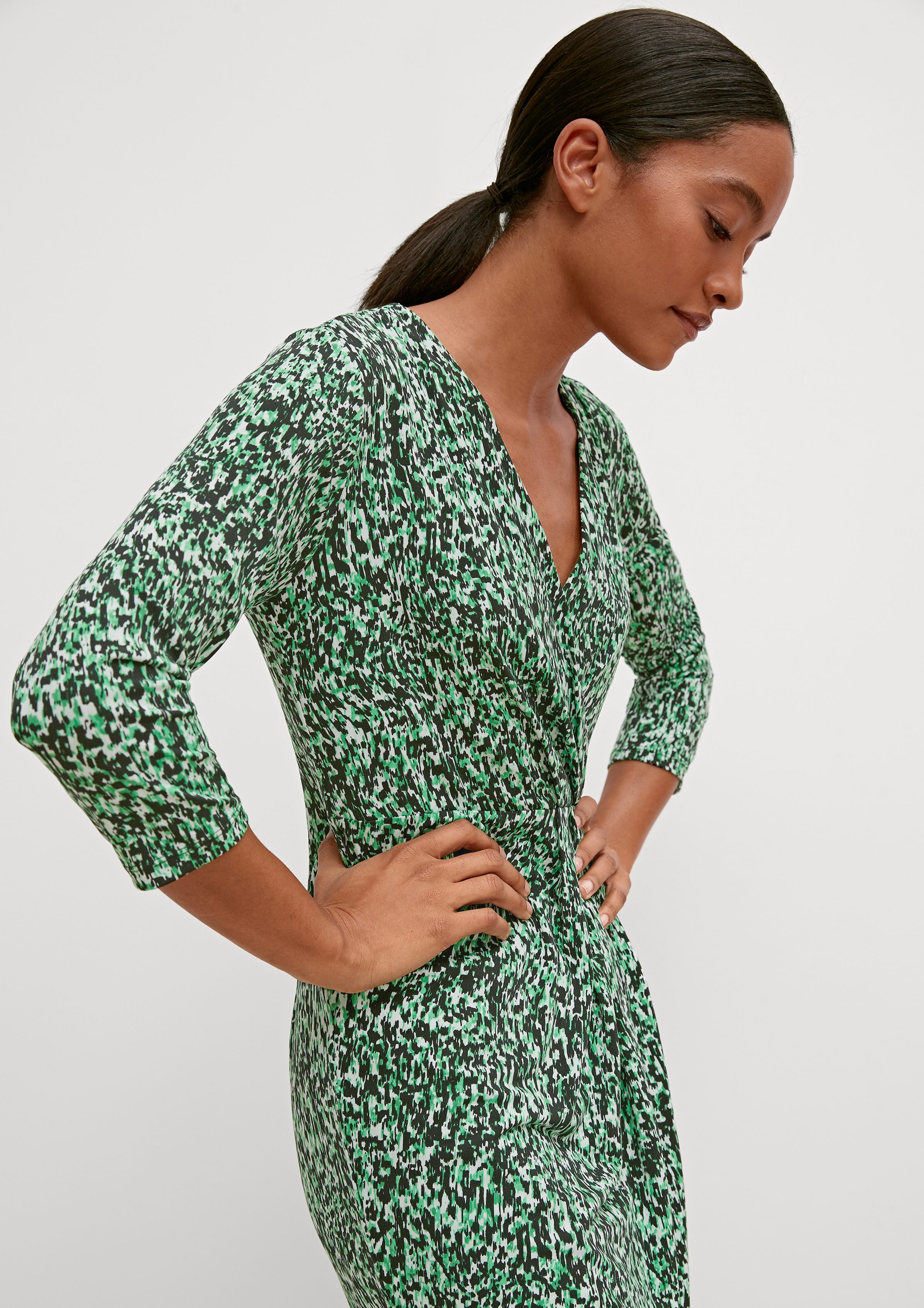 Comma Kleid Minikleid mit Raffung, Raffung grün Ziernaht