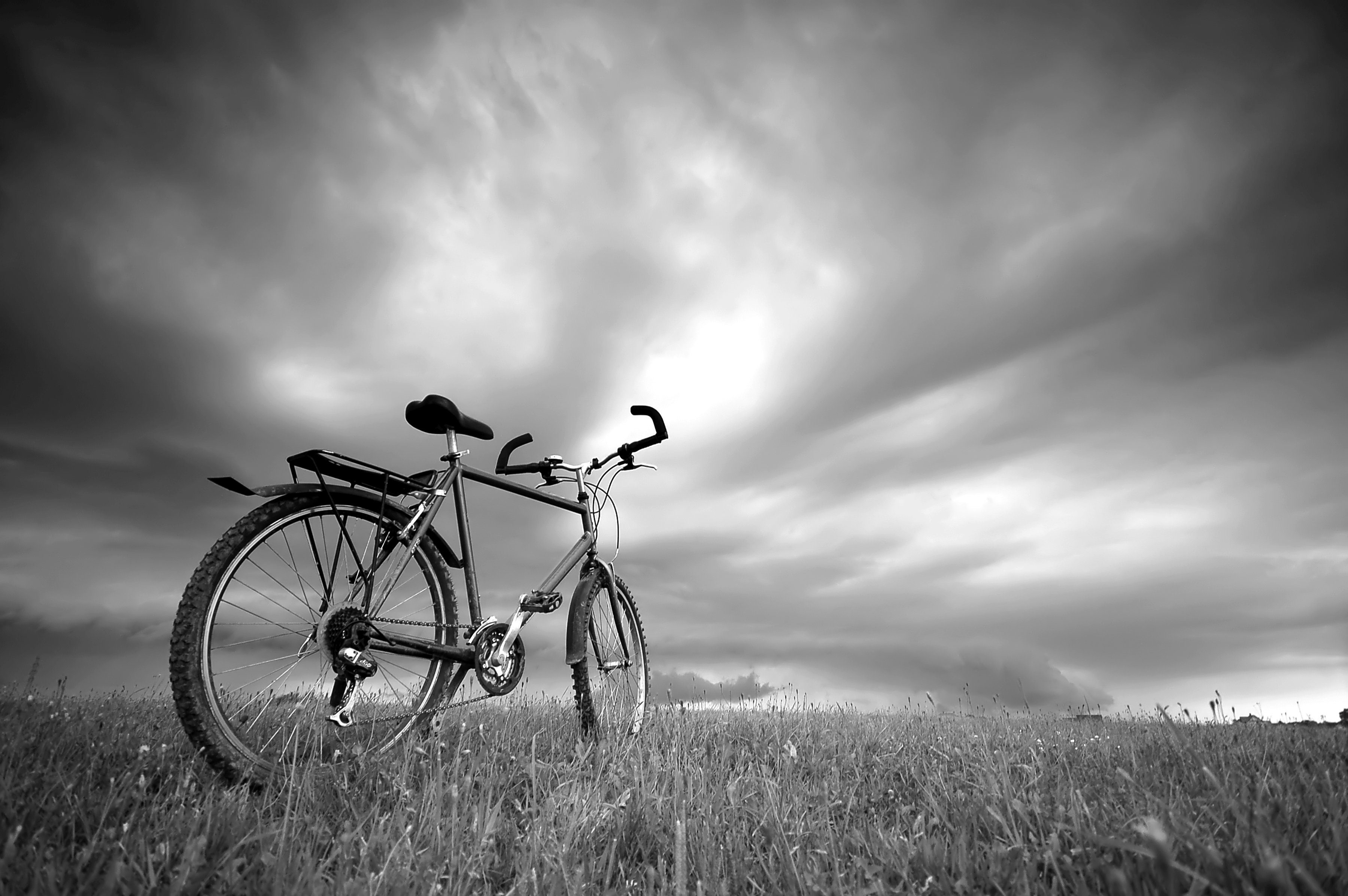 Schwarz & Fahrrad Fototapete Papermoon Weiß