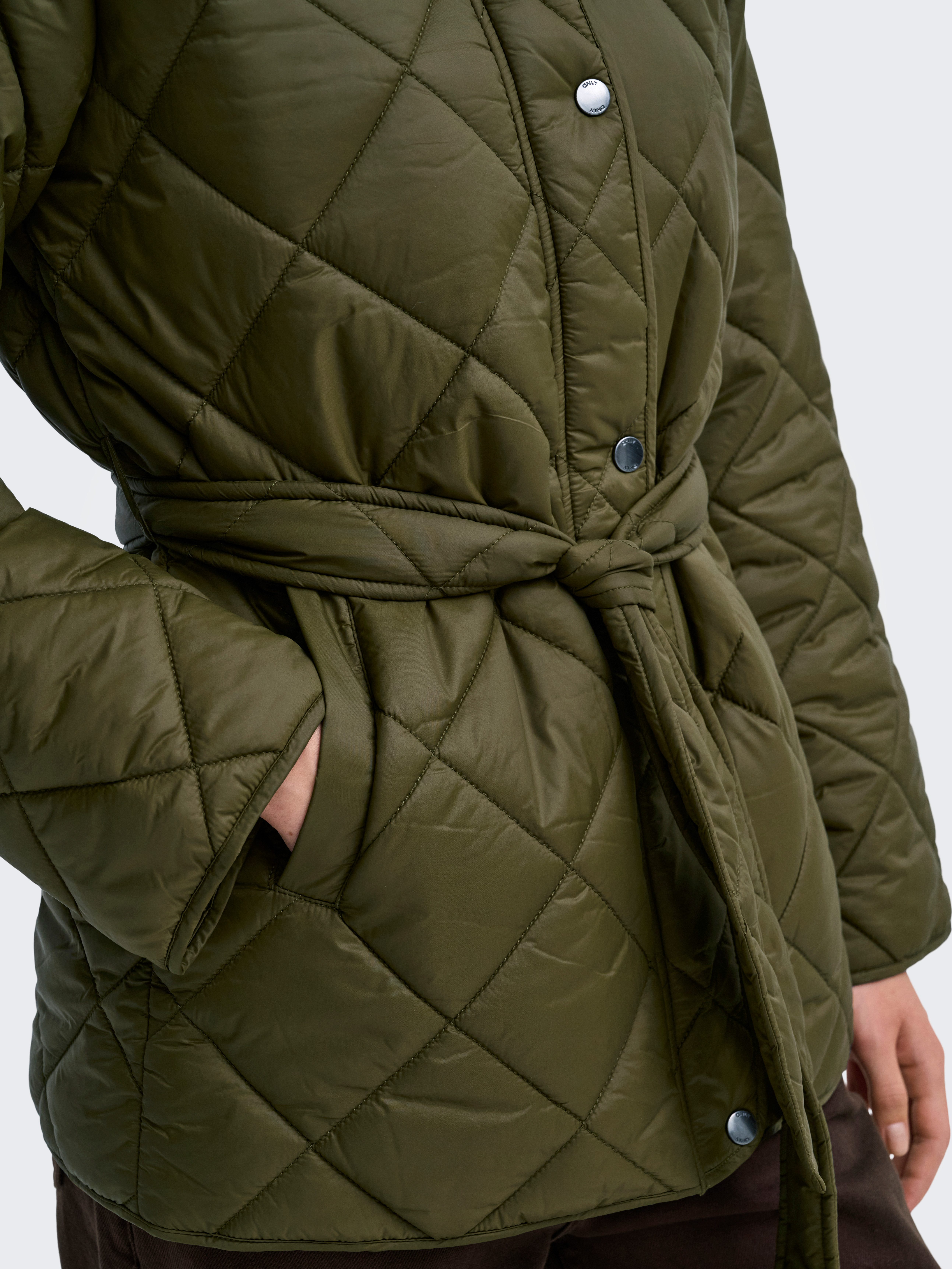 ONLY Steppjacke ONLTAHIA LW CORD MIX JACKET CC OTW Kunstfaser
