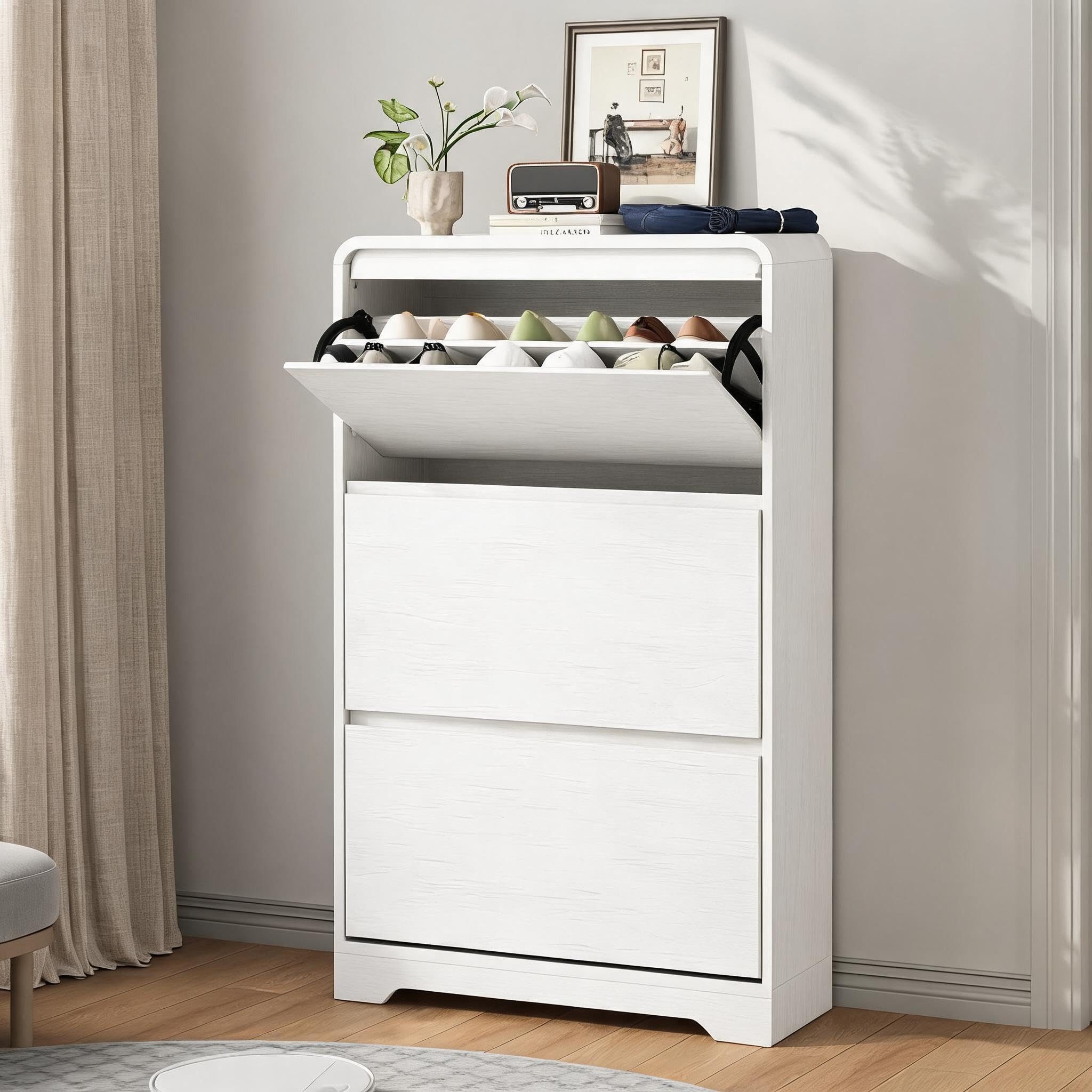 GarveeMore Schuhschrank 136 cm Hoch Modernes Design Schmaler Mehrzweckschrank mit Klapptüren (1-St., 1 x Schuhschrank) Schlanker Schuhschrank für 18-24 Paar, Verstellbare Einlegeböden