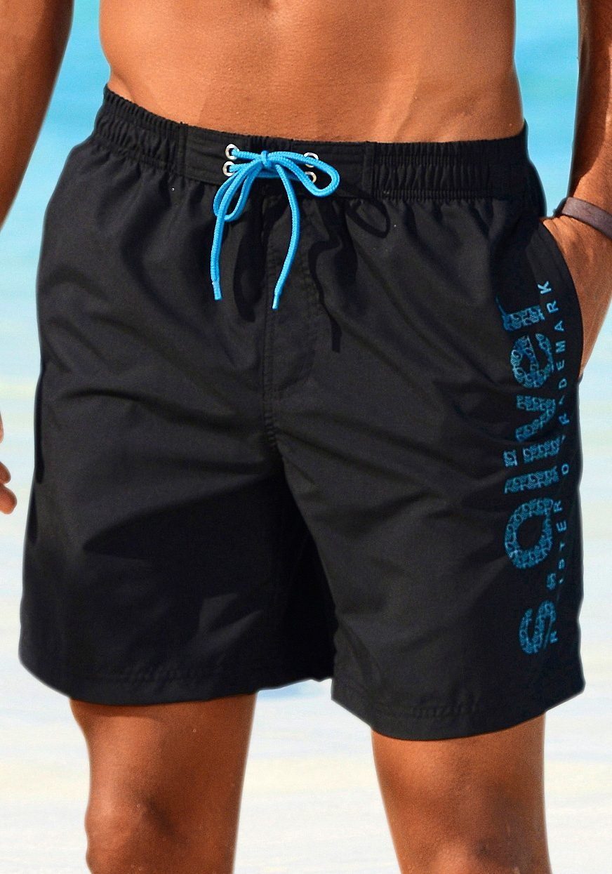 s.Oliver Badeshorts mit trendigem Logoprint
