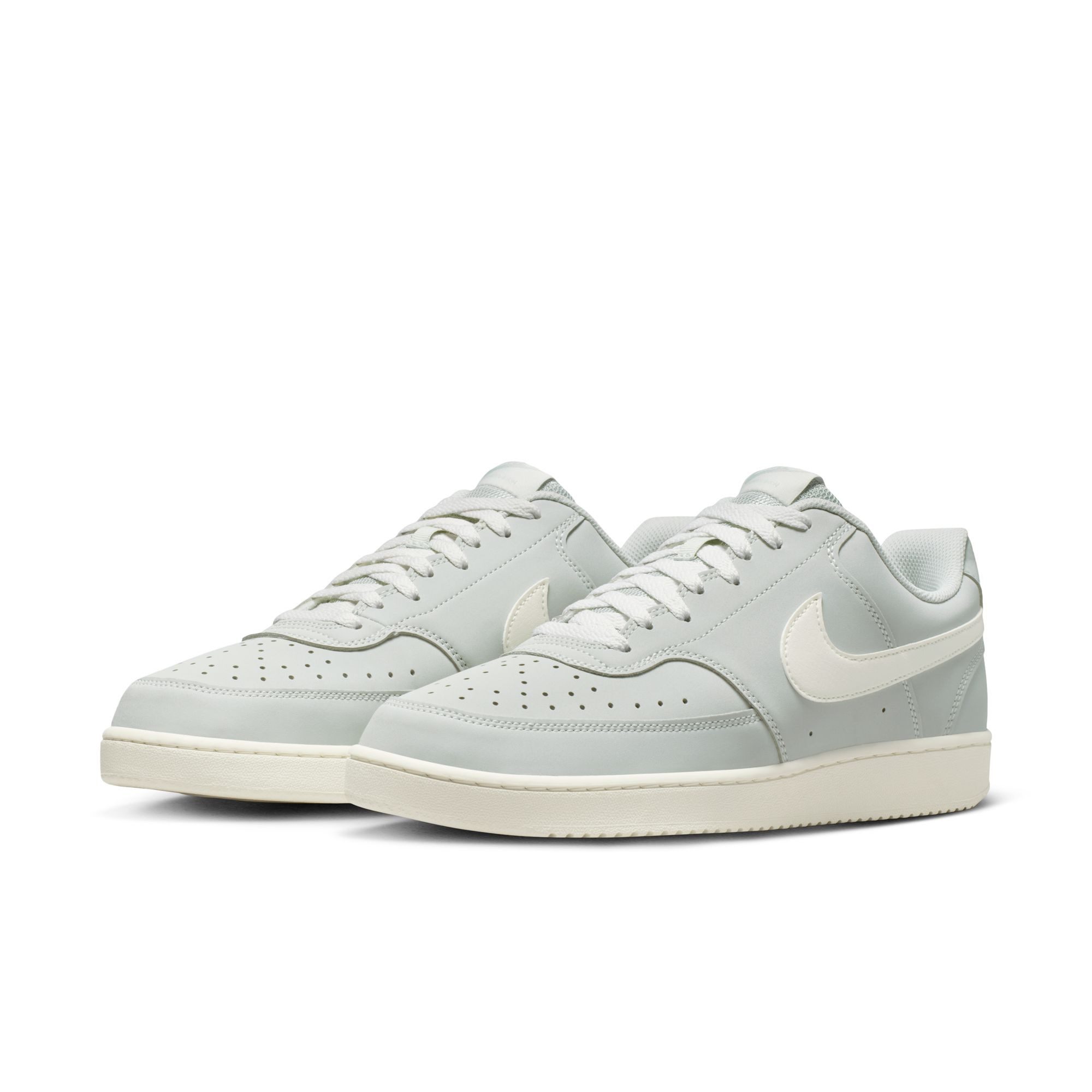 Nike Sportswear Court Vision Low Sneaker inspiriert vom Design des Nike Air Force