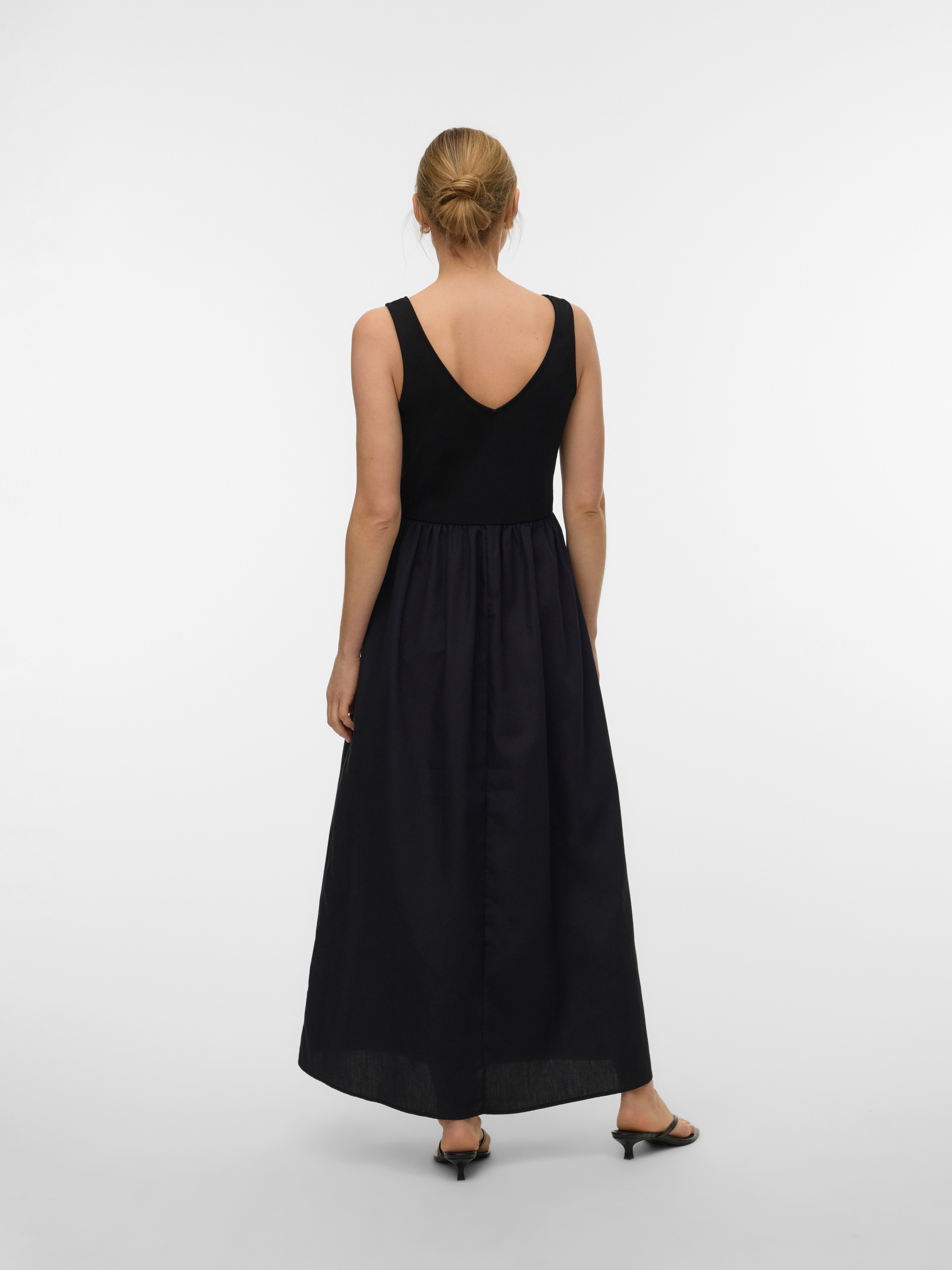 Vero Moda Trägerkleid VMVALLY SL LONG DRESS JRS NOOS Materialmix, locker geschnitten, V-Ausschnitt