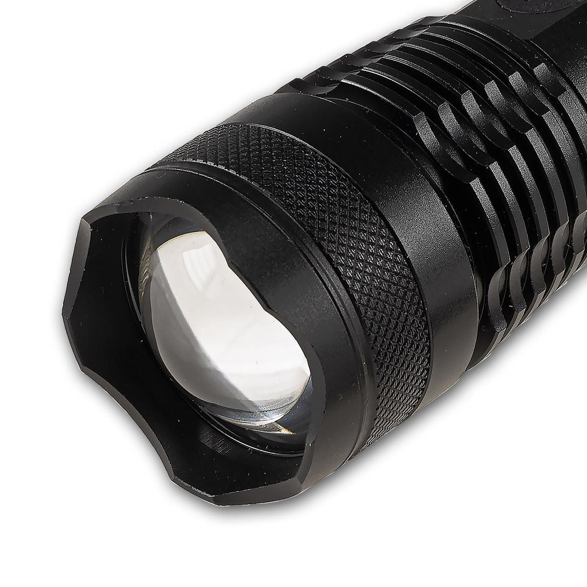 ChiliTec LED Taschenlampe LED Akku-Taschenlampe "CTL20 Zoom" 20W 1600lm