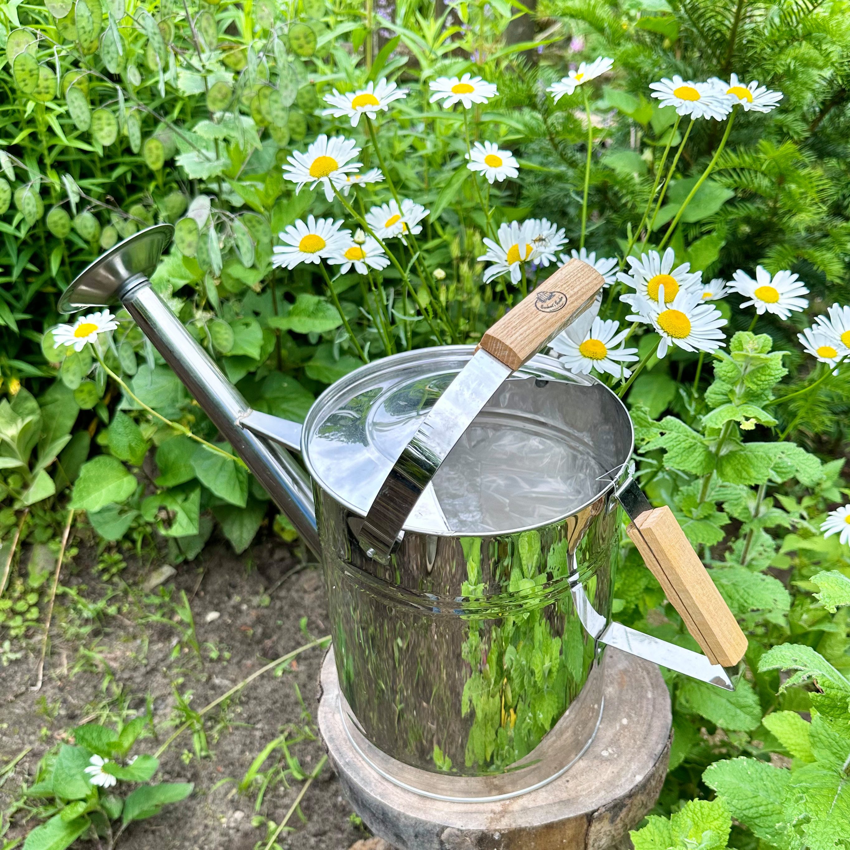 Antikas Gartenpflege-Set Gießkanne aus Edelstahl, Silber, Deko-Kanne, Blumenbeet
