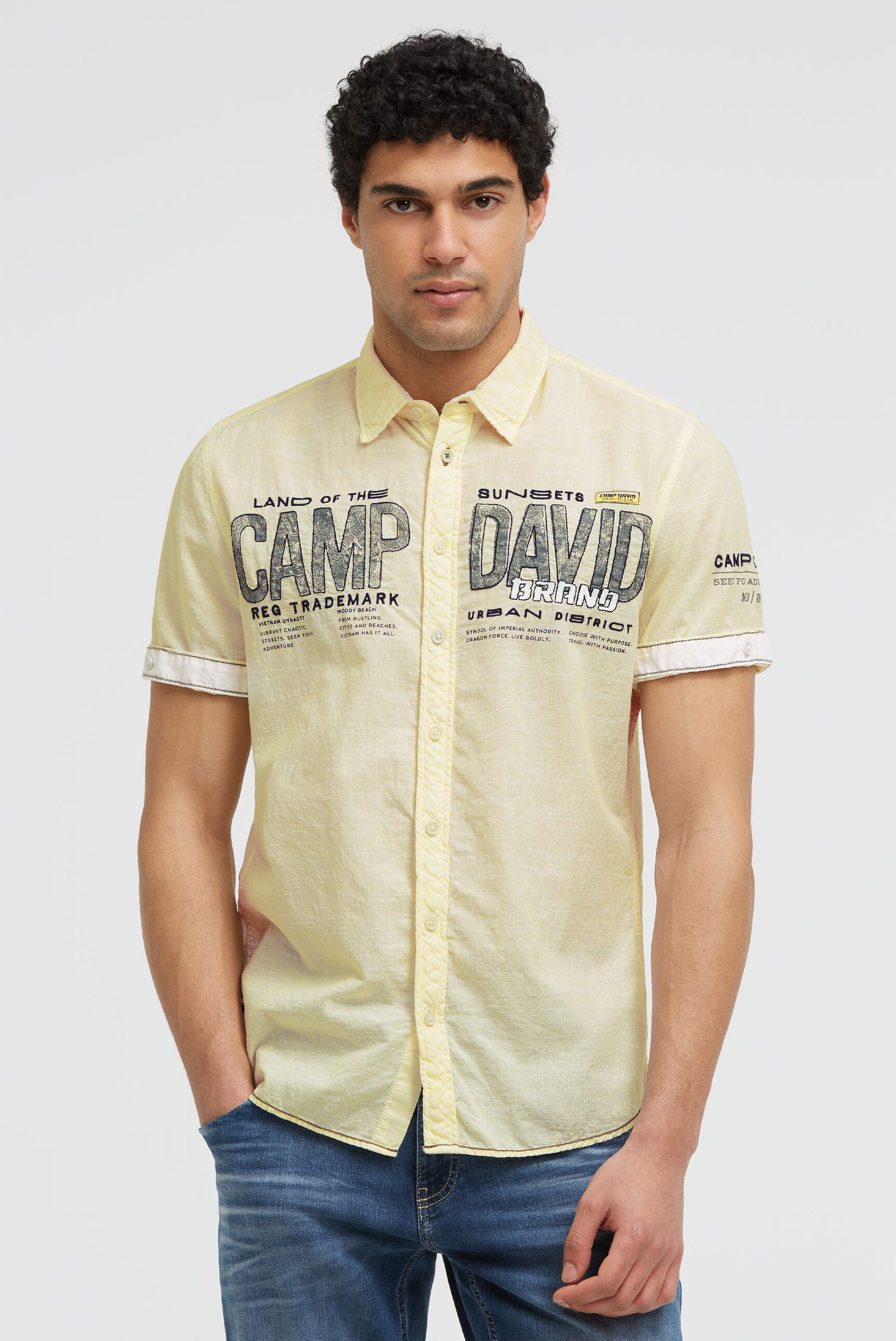 CAMP DAVID Kurzarmhemd mit Kentkragen
