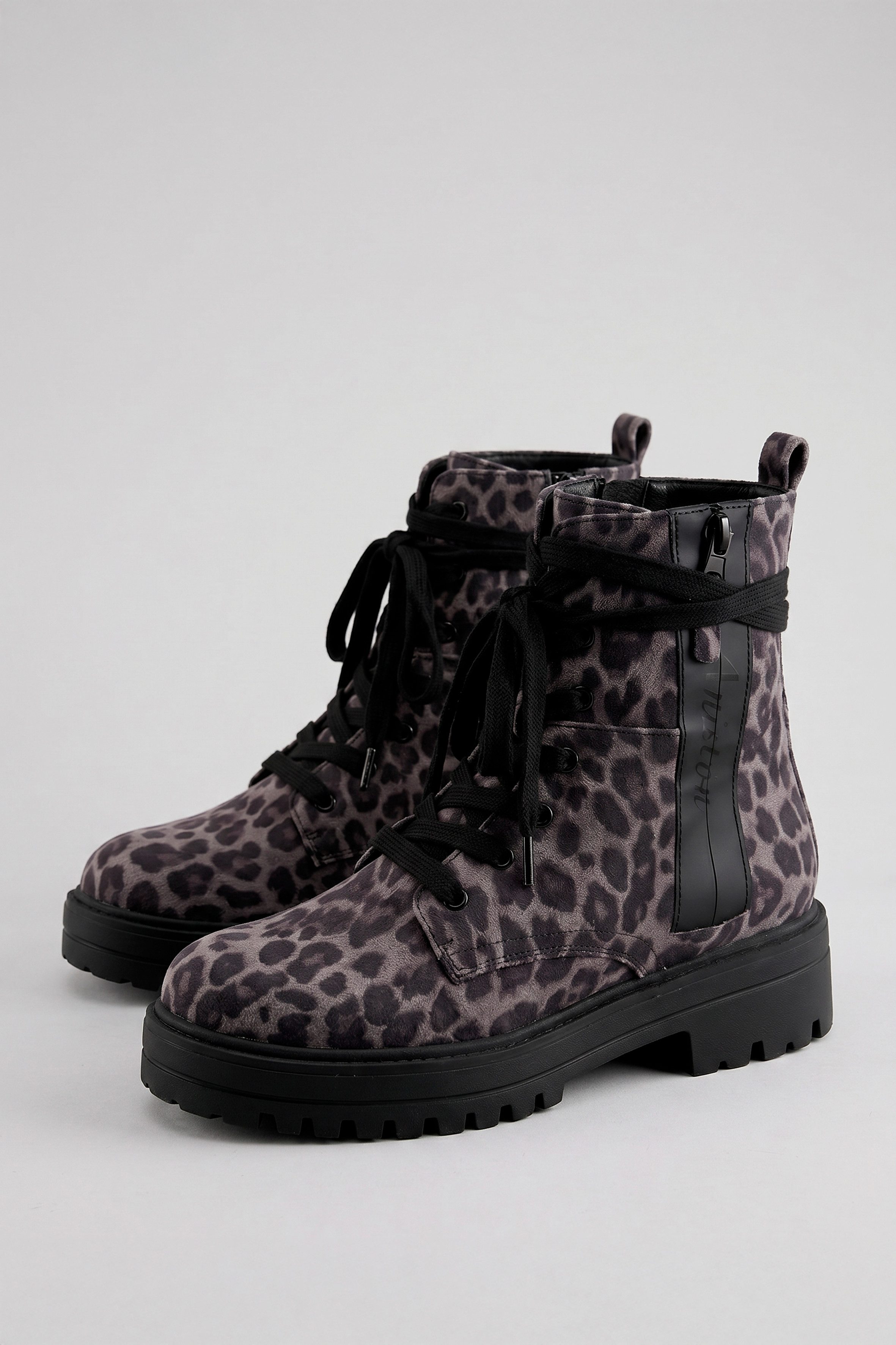 Aniston SHOES Schnürboots Ankle Boots mit Reißverschluss, im Animal Print - NEUE KOLLEKTION. € 59,99, (€ 59,99 pro 1 Stk).