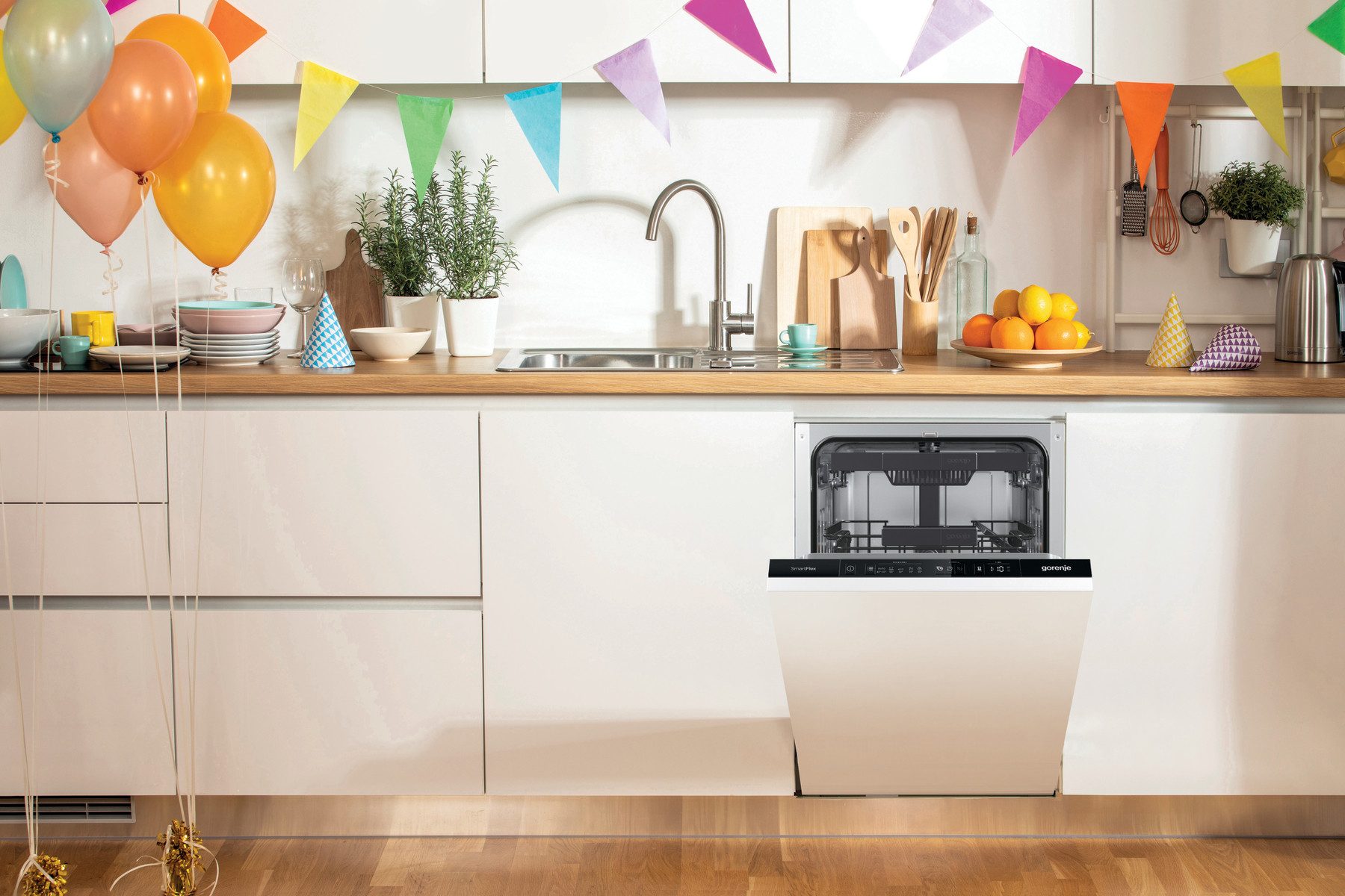GORENJE vollintegrierbarer Geschirrspüler GV561C10, 8,5 l, 10 Maßgedecke, 10 Maßgedecke, auto. Türöffnung, Besteckschublade
