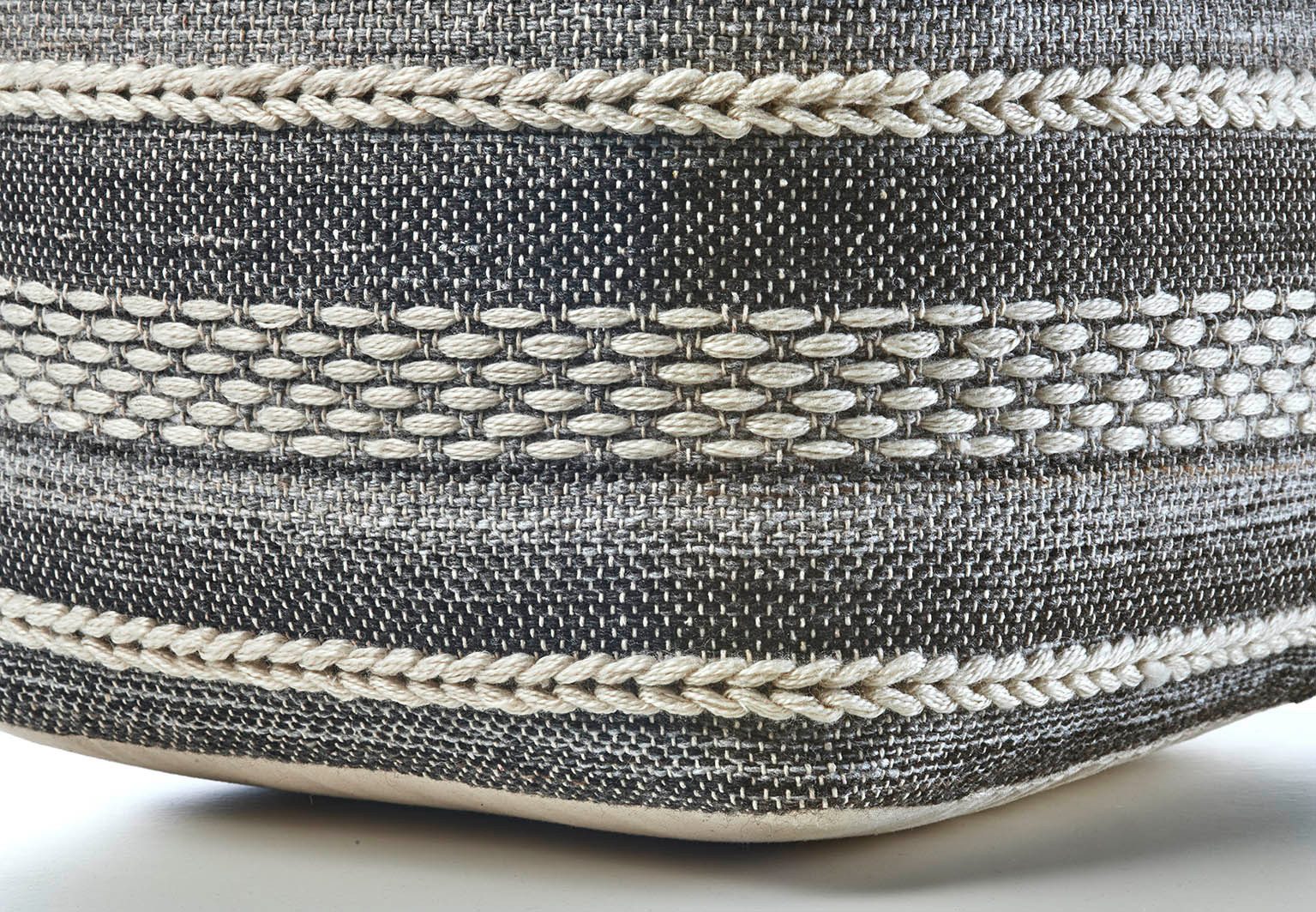 Kobolo Sitzwürfel Sitzpouf Pouf YIN aus Baumwolle mit Muster (1 Stück, Nachhaltig) – Bild 4 von 5