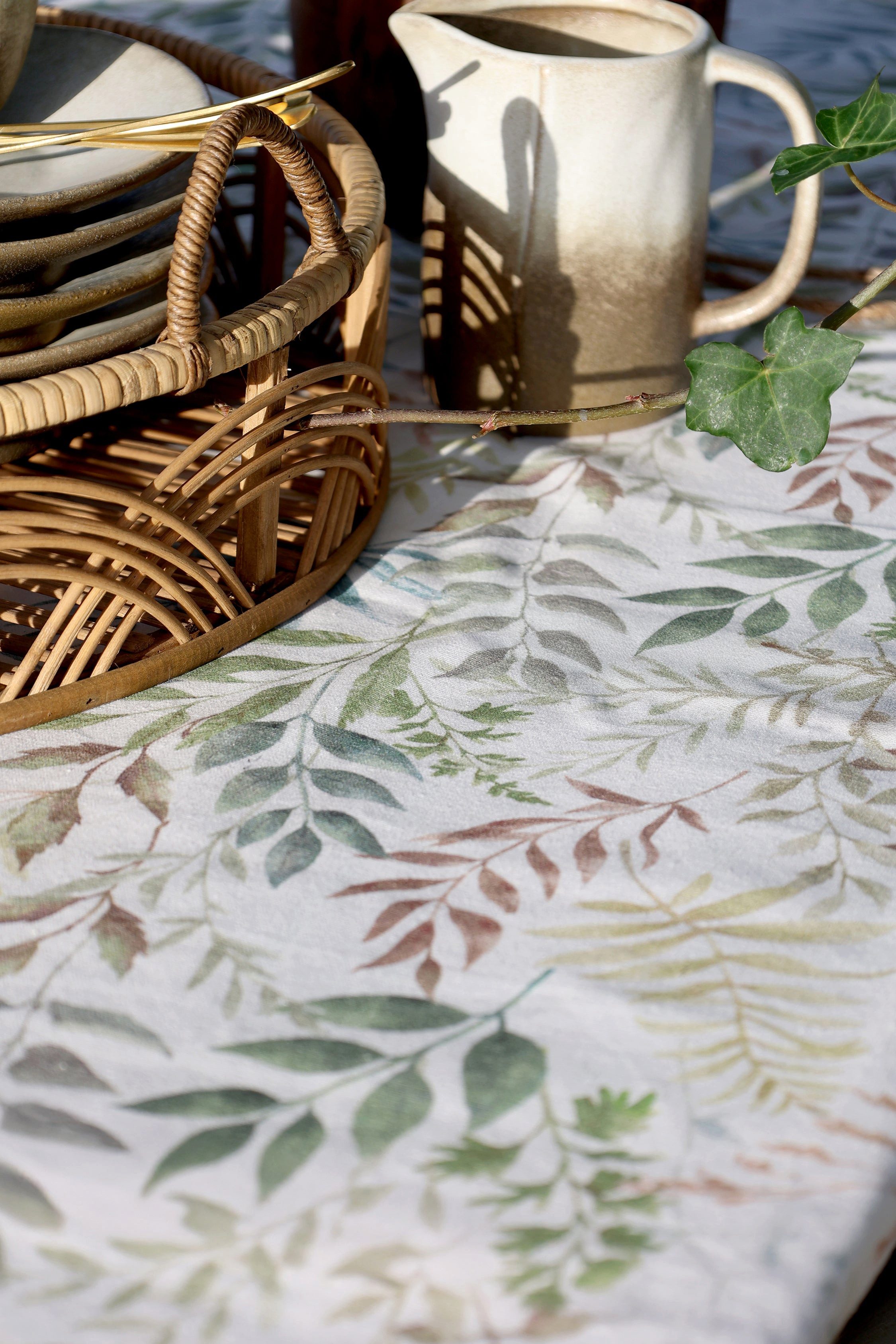 Chic Antique Tischdecke Chic Antique Aix Tischdecke Creme mit Blattmuster